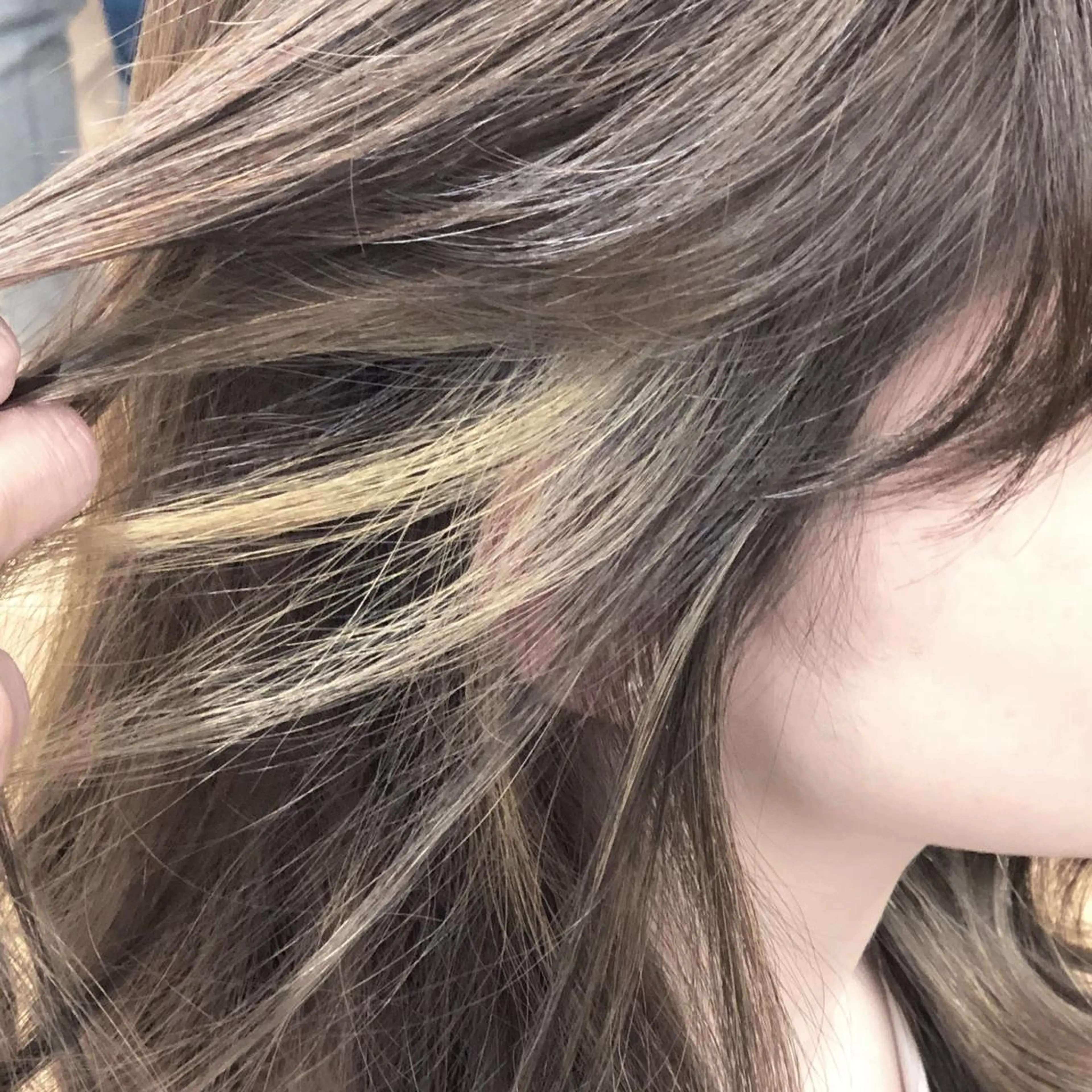 ミディアム カラー インナーカラー 小濱 秀人のヘアスタイル