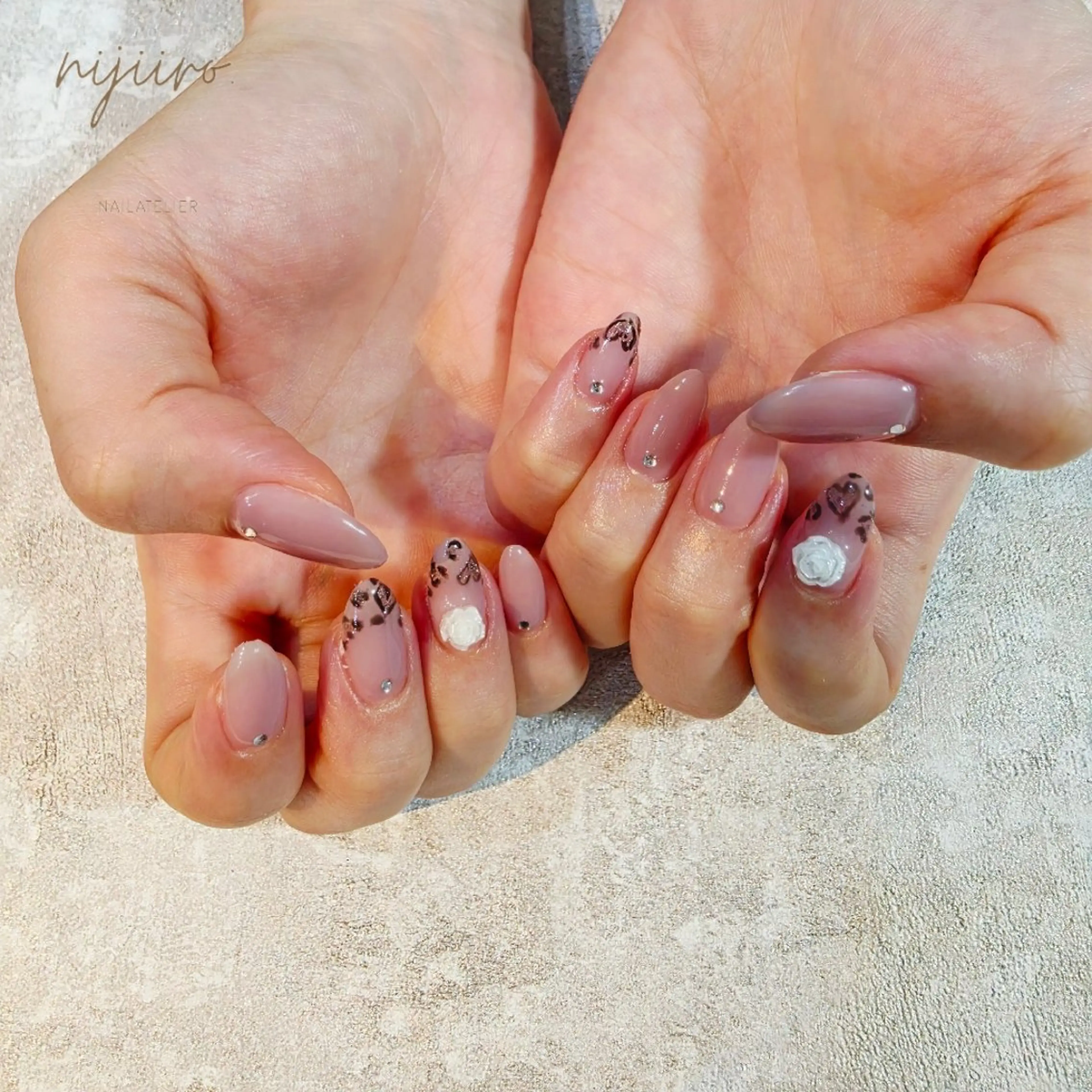 ネイル ハンドネイル nailatelier nijiiro.所属・nijiiro🌈 サトウのネイルデザイン