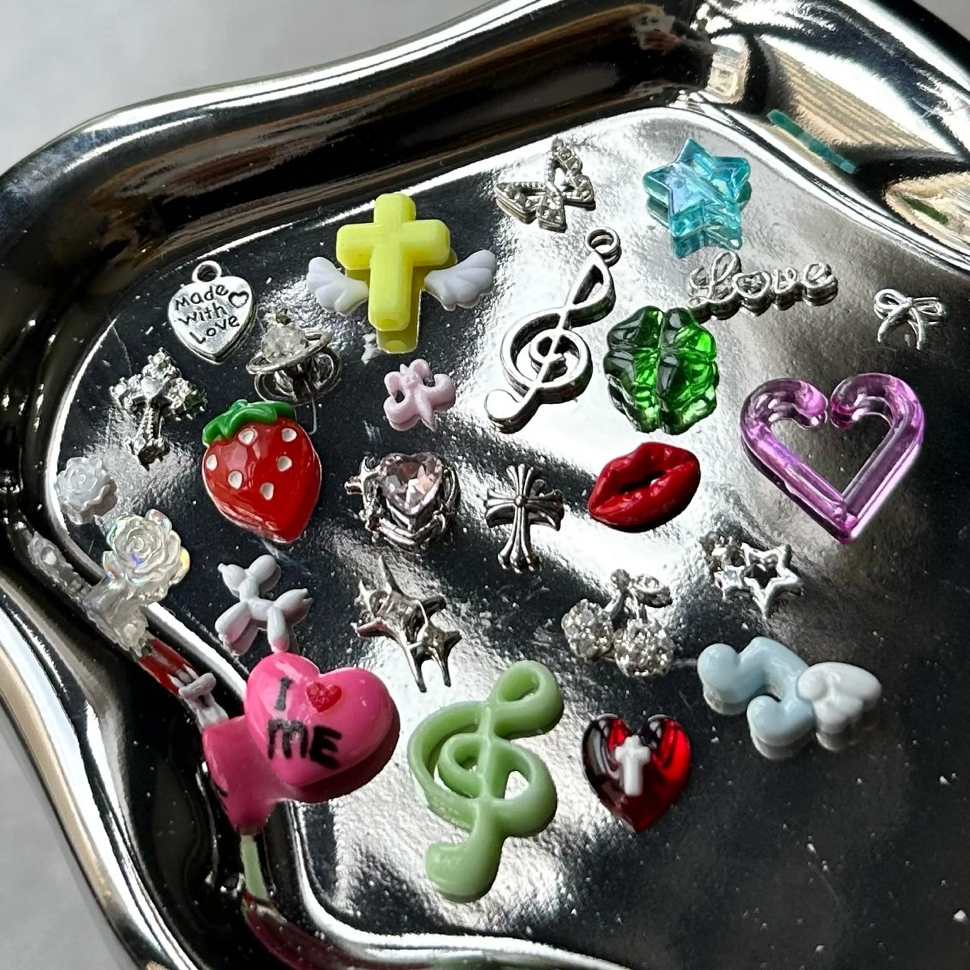 ネイル 小川 柚香のネイルデザイン