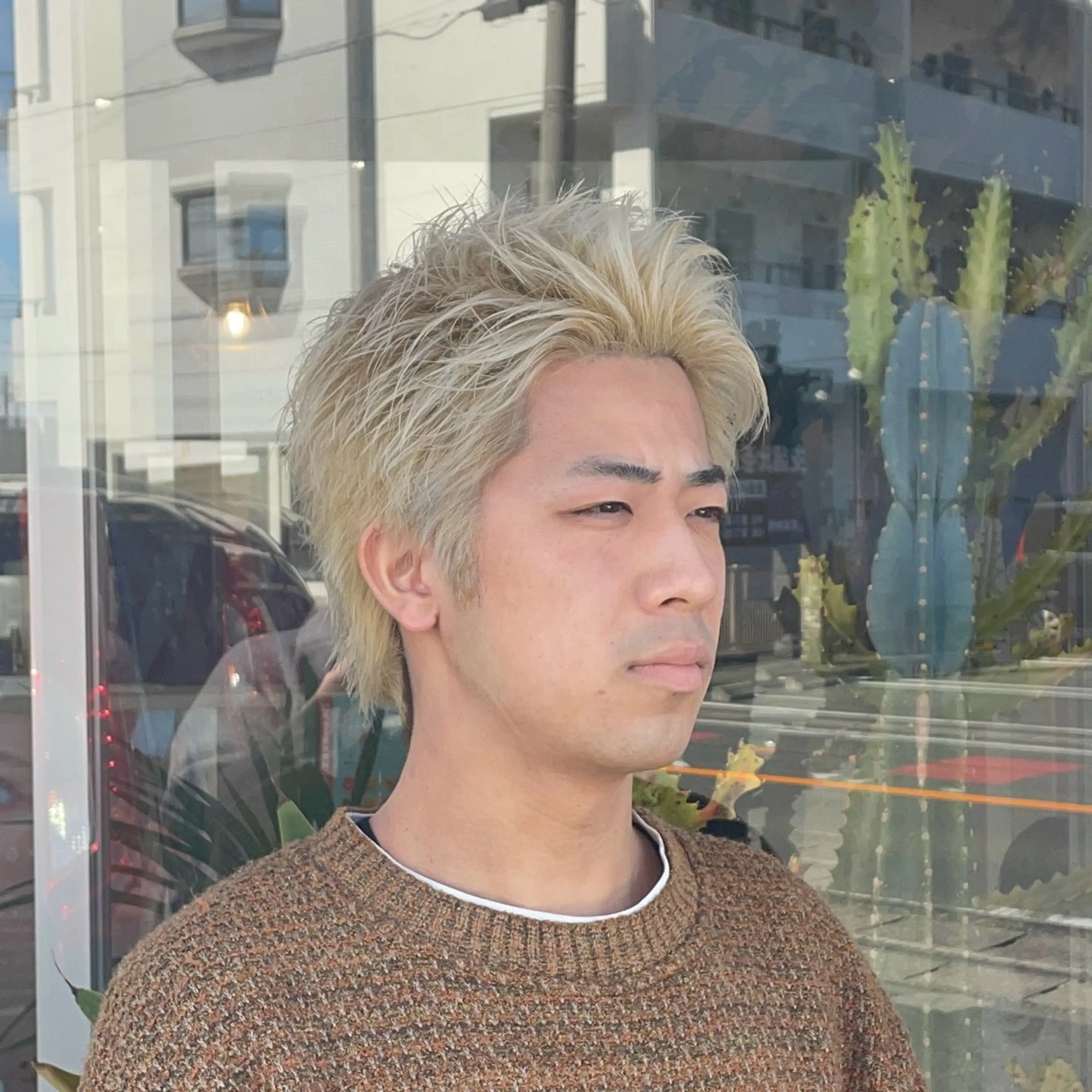 メンズ カット ヘアカラー 夏向/ハイトーン /パーマのヘアスタイル