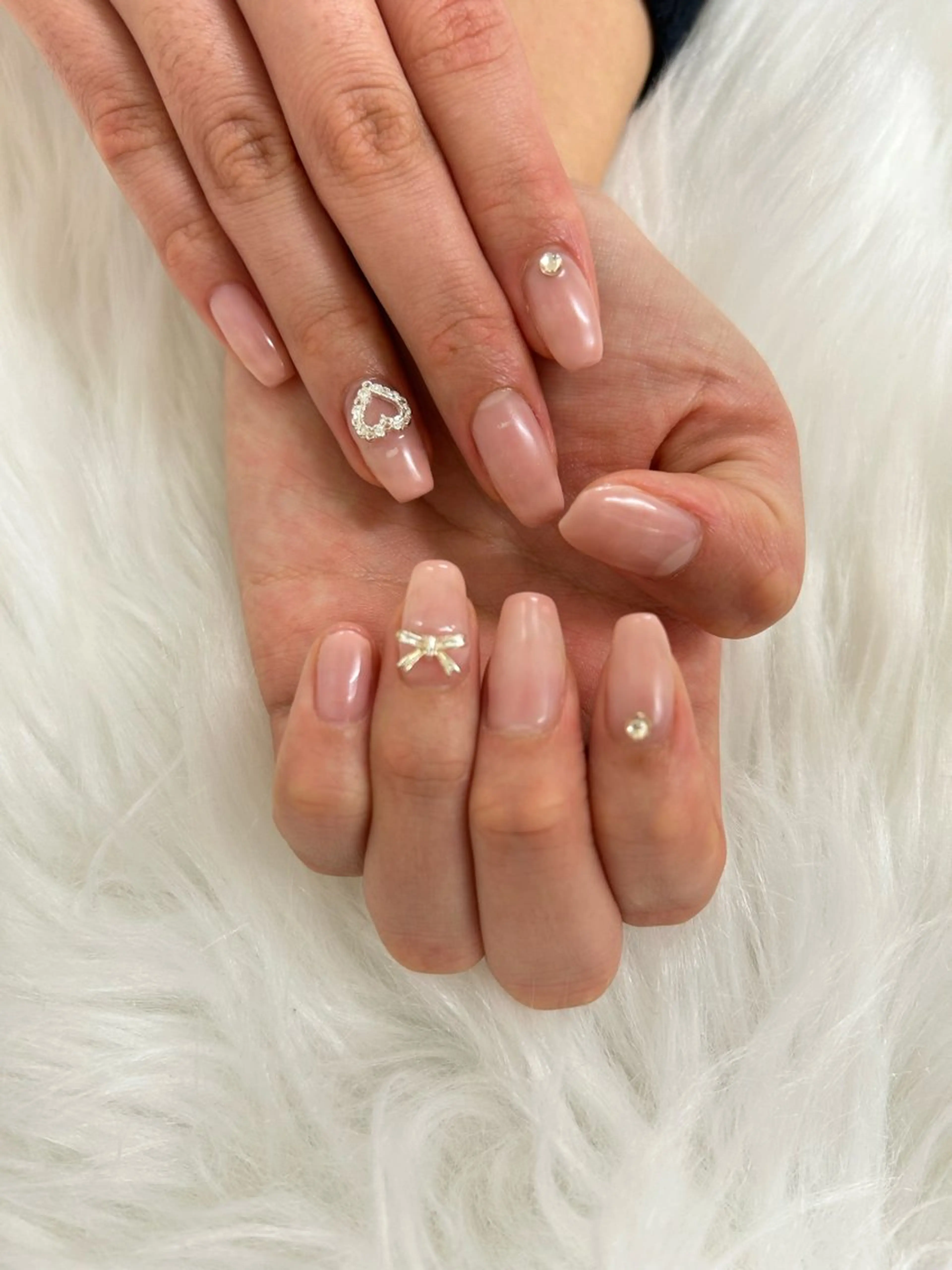 ネイル ハート リボン ストーンネイル Satomi.t _Nailのネイルデザイン