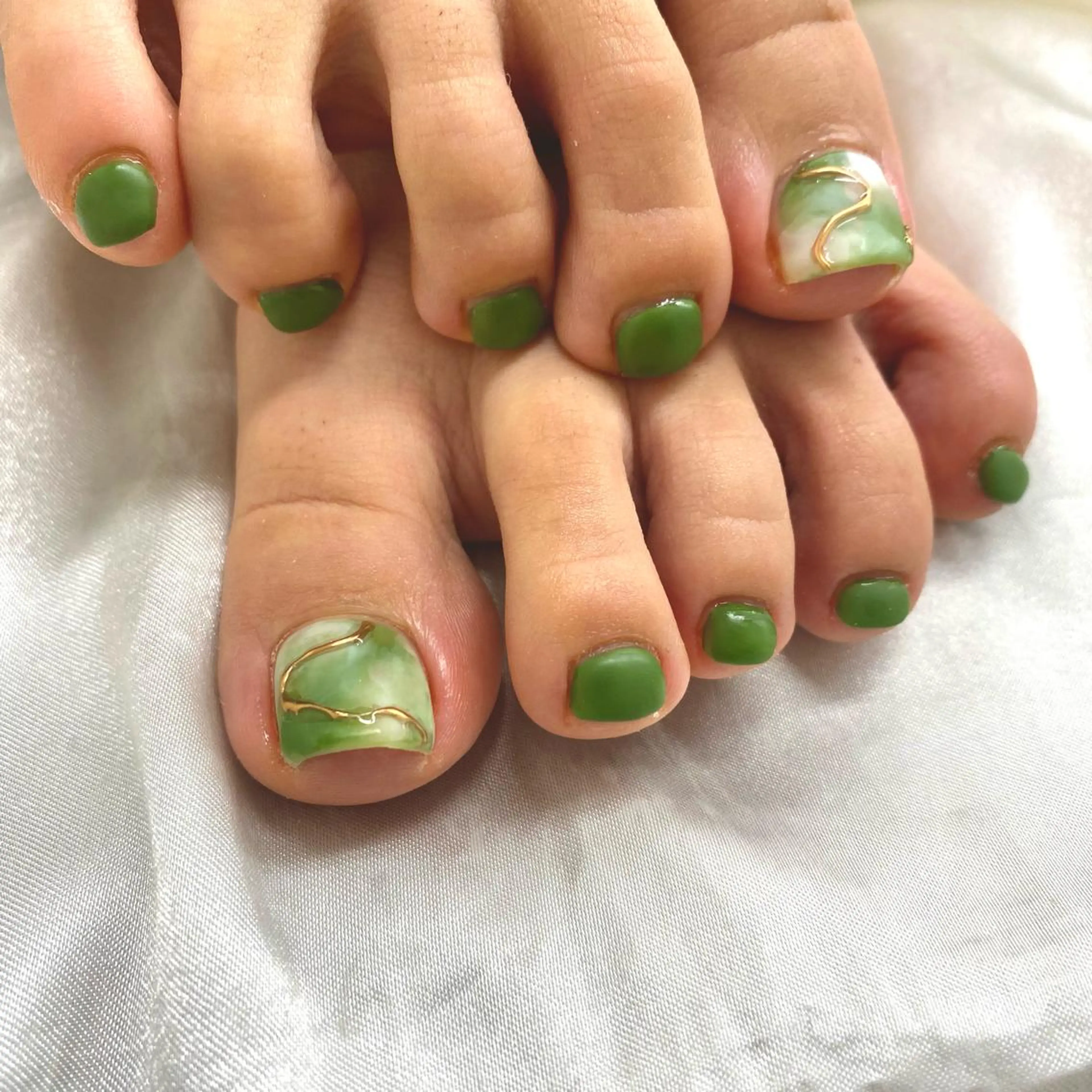🦶【オフ無し】フットワンポイント💅✨「パラジェル＋1100円」【元町・中華街】の写真