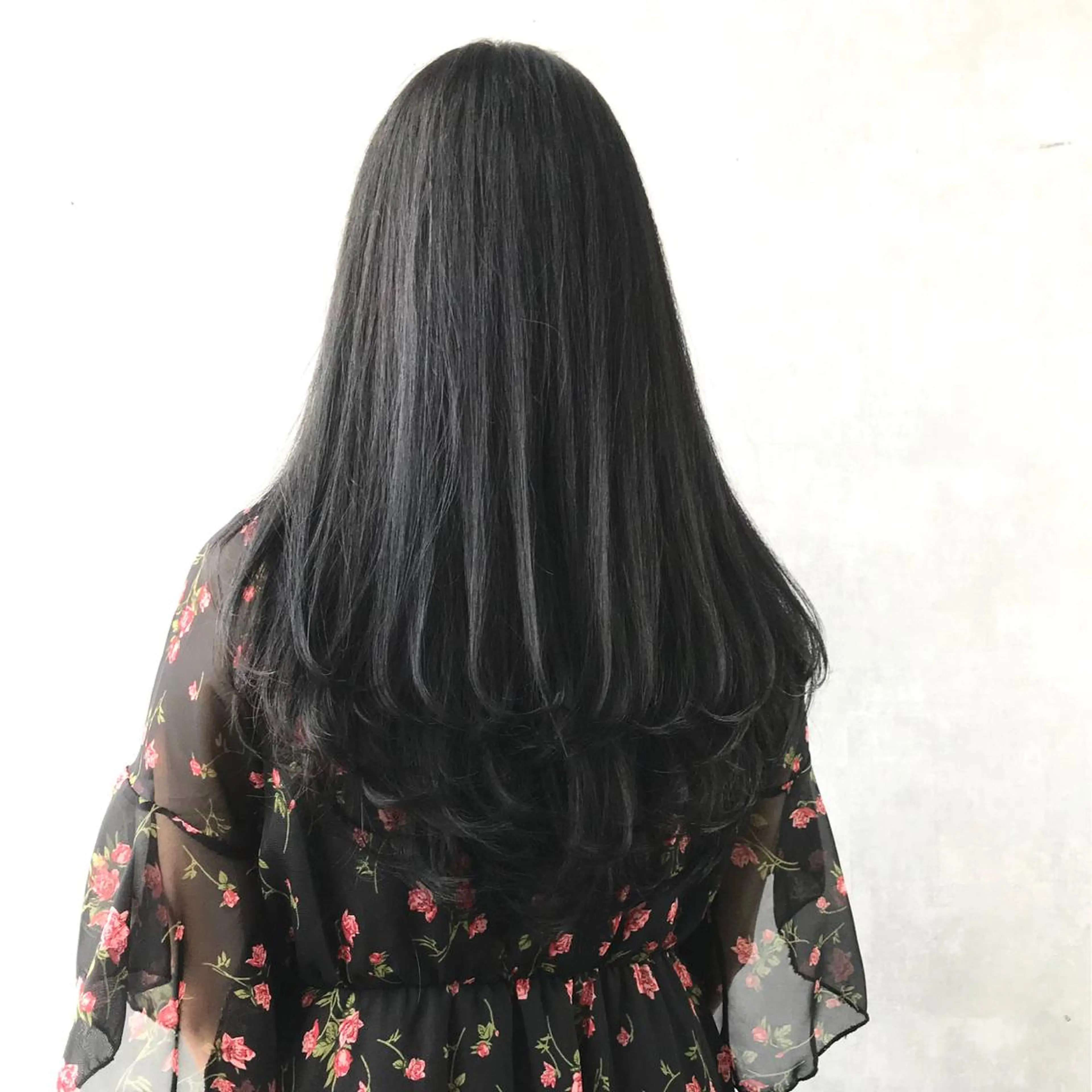 ロング カラー 黒髪 ブルーカラー ブルーブラック ヨシンモリ ムルギョル巻き サロウィン所属・K-POP好き美容師 🇰🇷Kai.Yのヘアスタイル