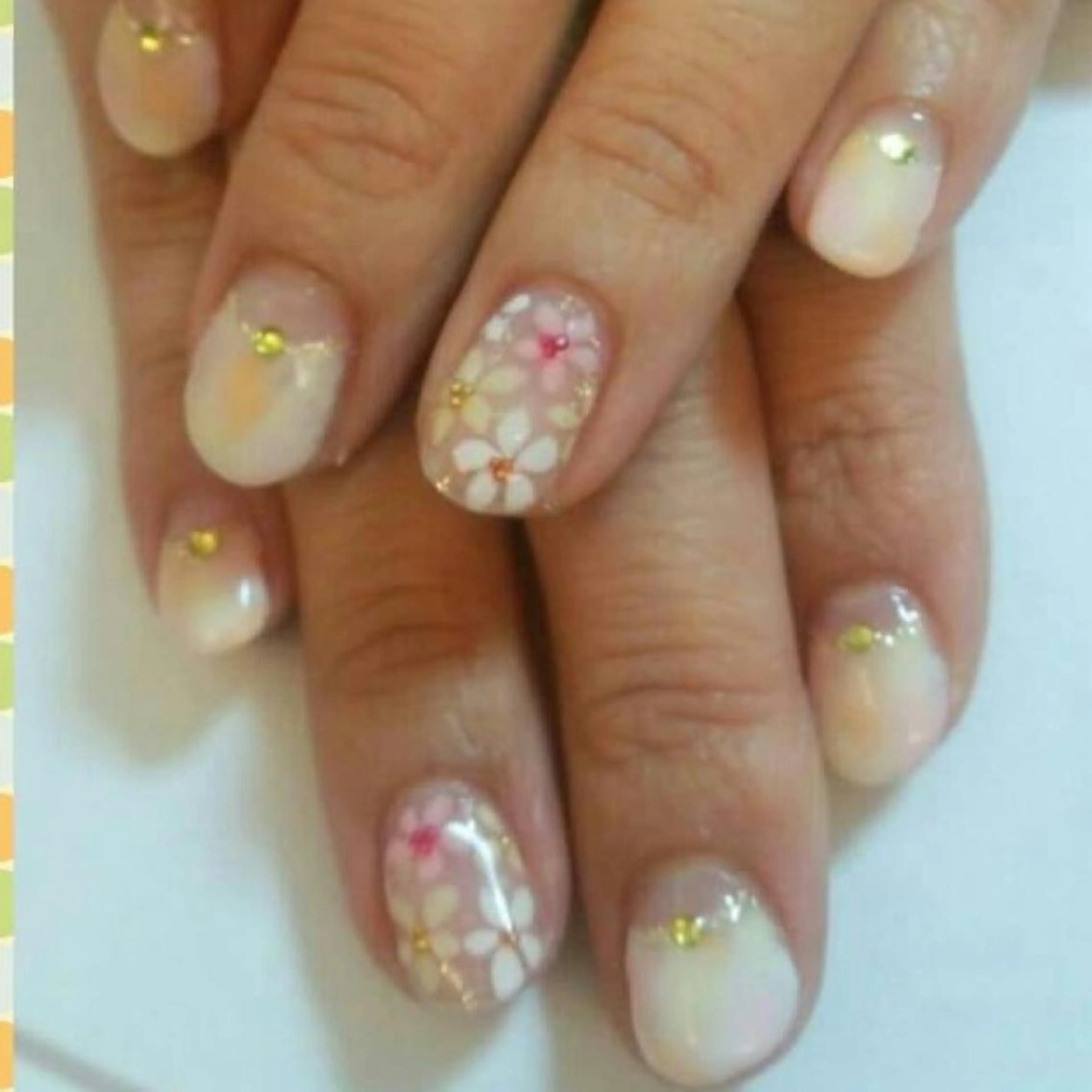 ネイル 田代 夏子のネイルデザイン