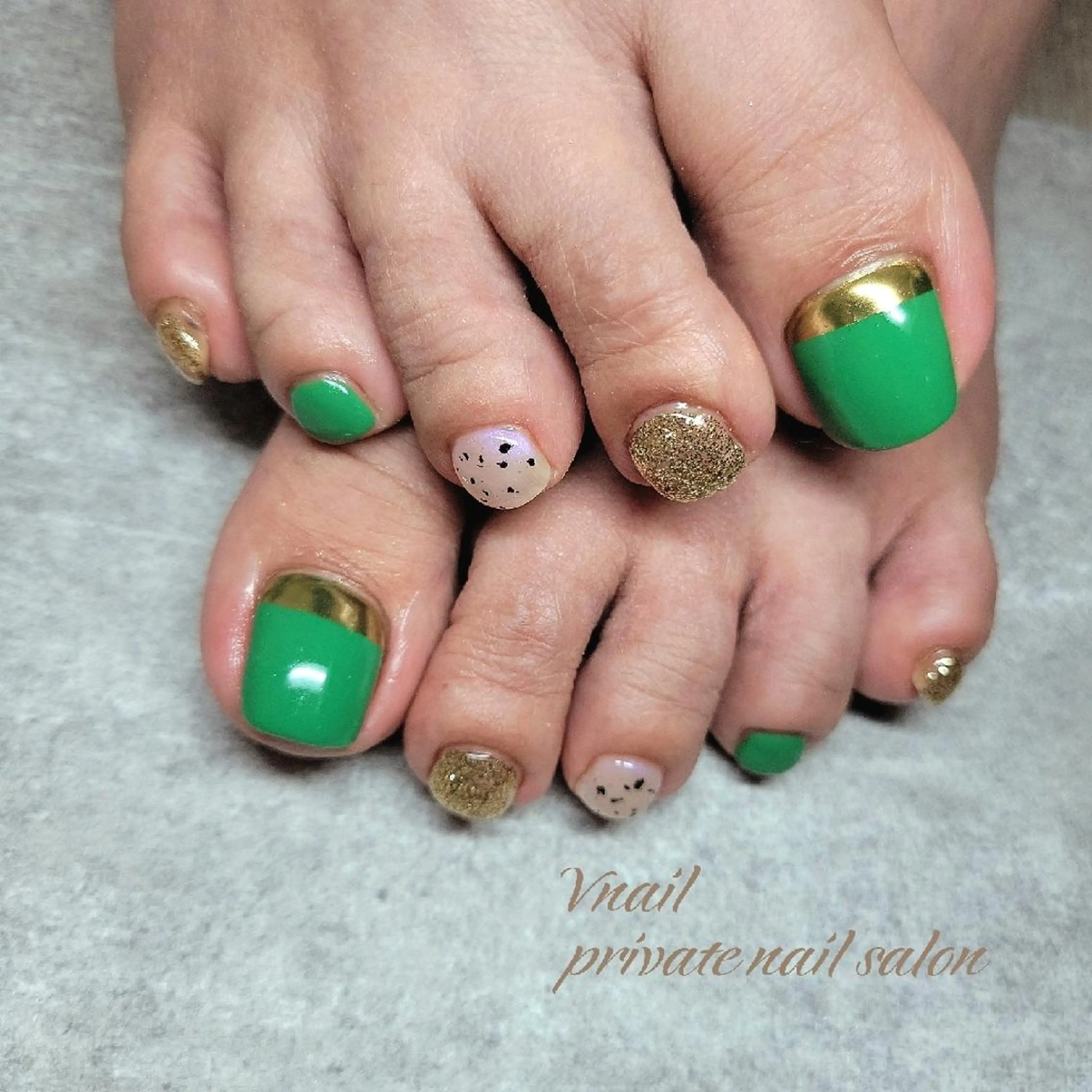 ネイル フットネイル V. nailのネイルデザイン