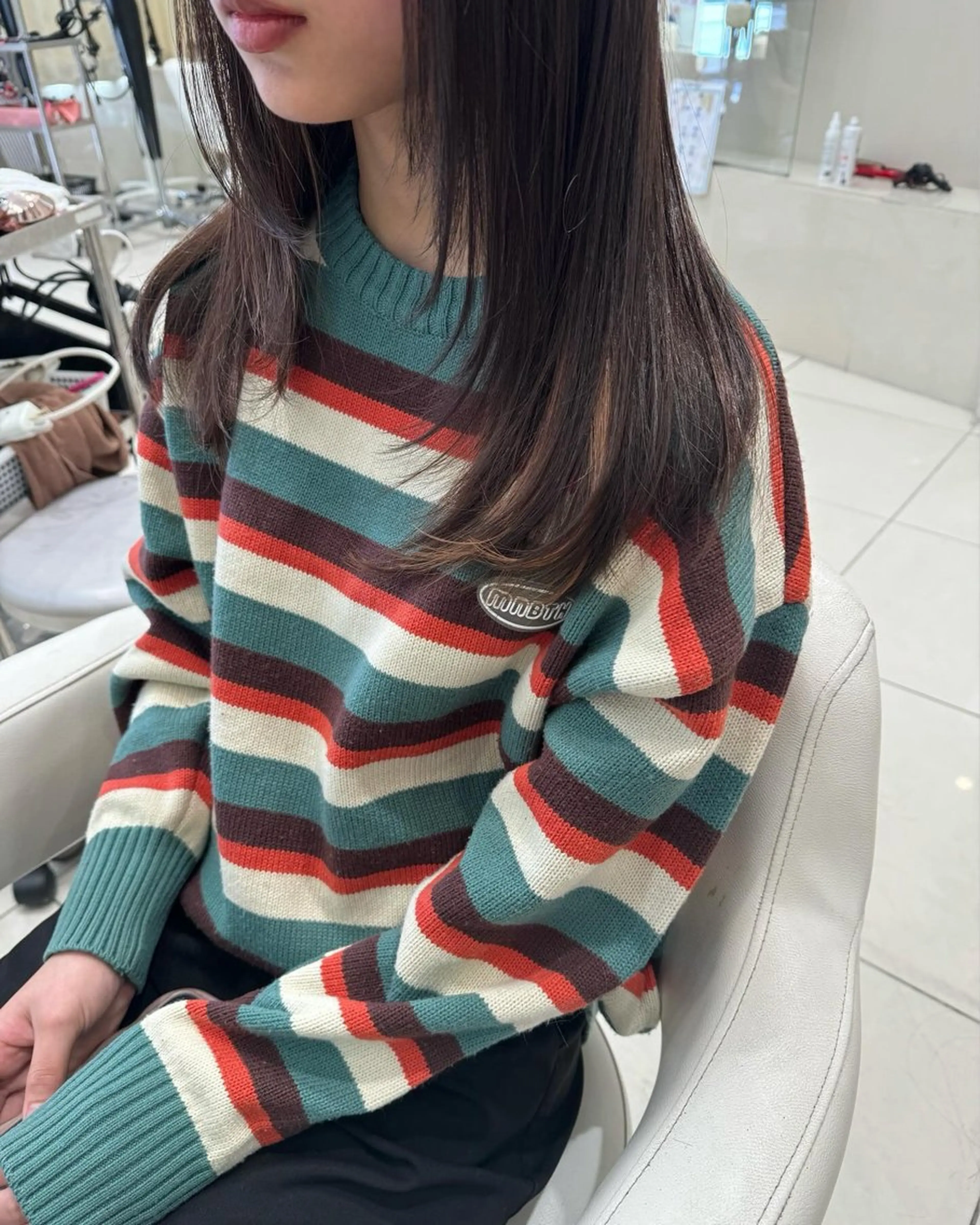 セミロング 髪質改善 カット ヘアカラー ☃️顔周りレイヤー グレージュSHUTOのヘアスタイル