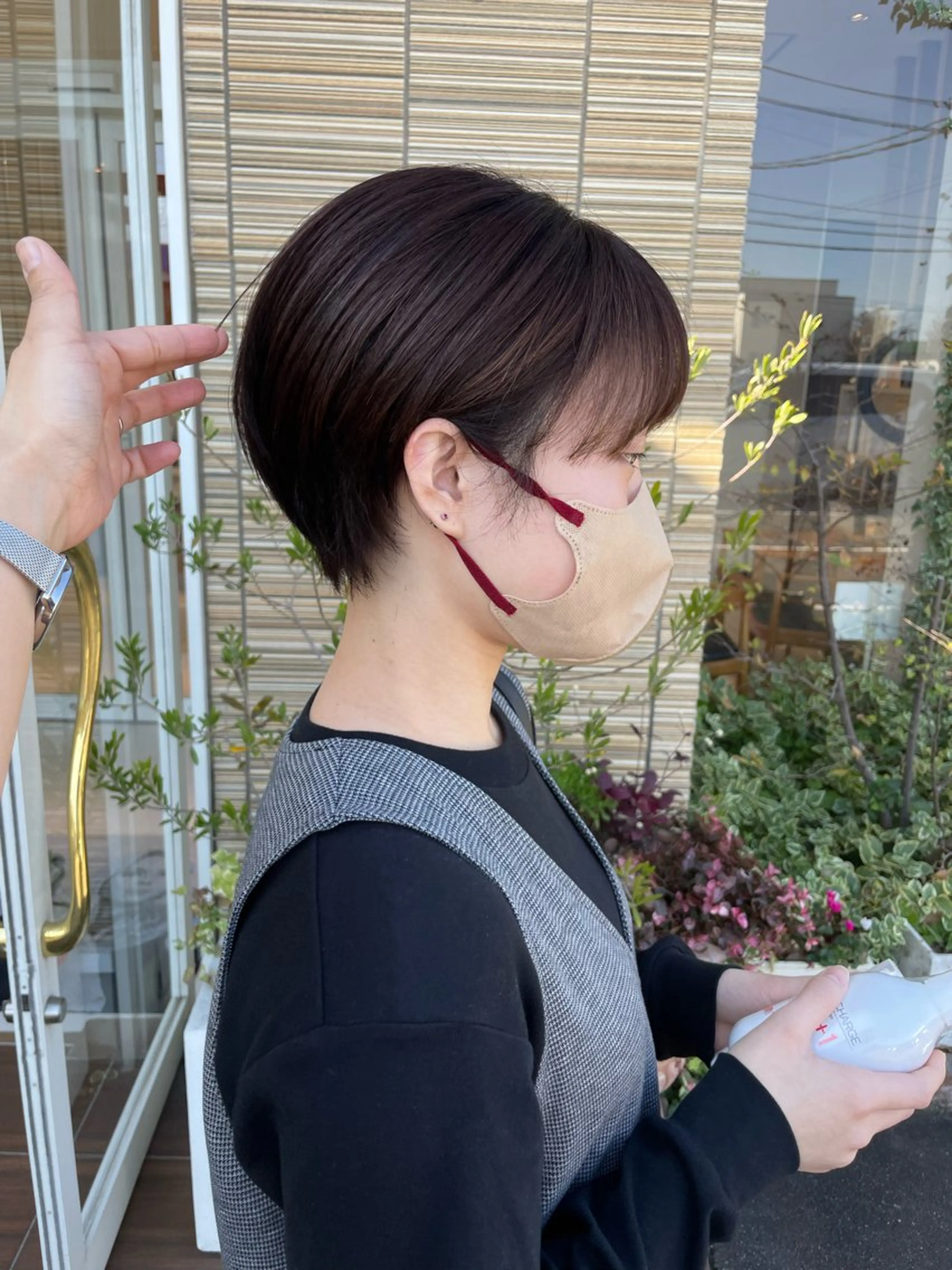 ショート カラー パーマ ショートボブ ハンサムショート インナーカラー ボブ ショートヘア 鶴岡で縮毛矯正なら お任せ！ハヤシナオミのヘアスタイル