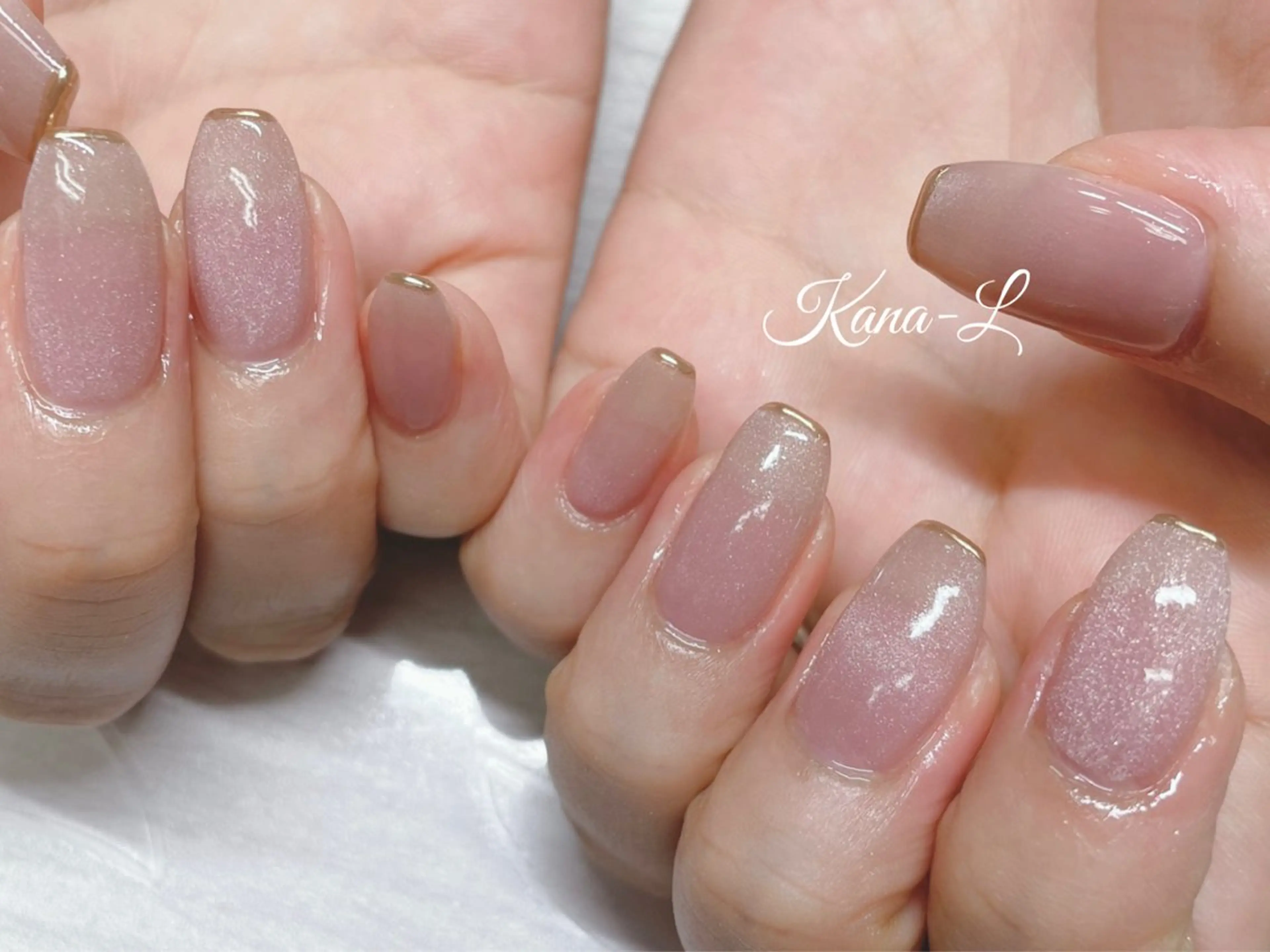 ネイル フレンチネイル ジェルネイル マグネットネイル ミラーネイル パラジェル 芦辺 香奈のネイルデザイン