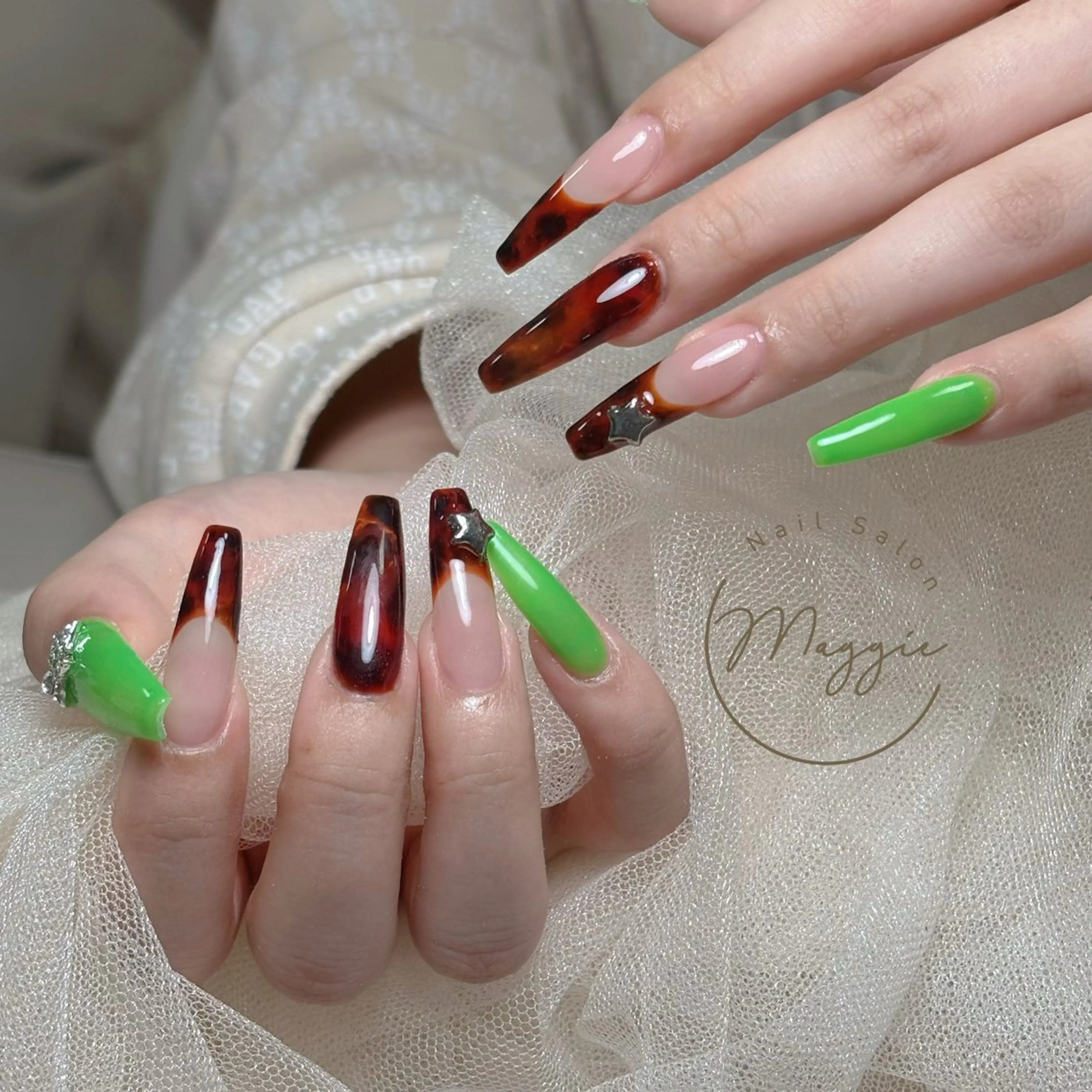 ネイル Maggie. Rのネイルデザイン