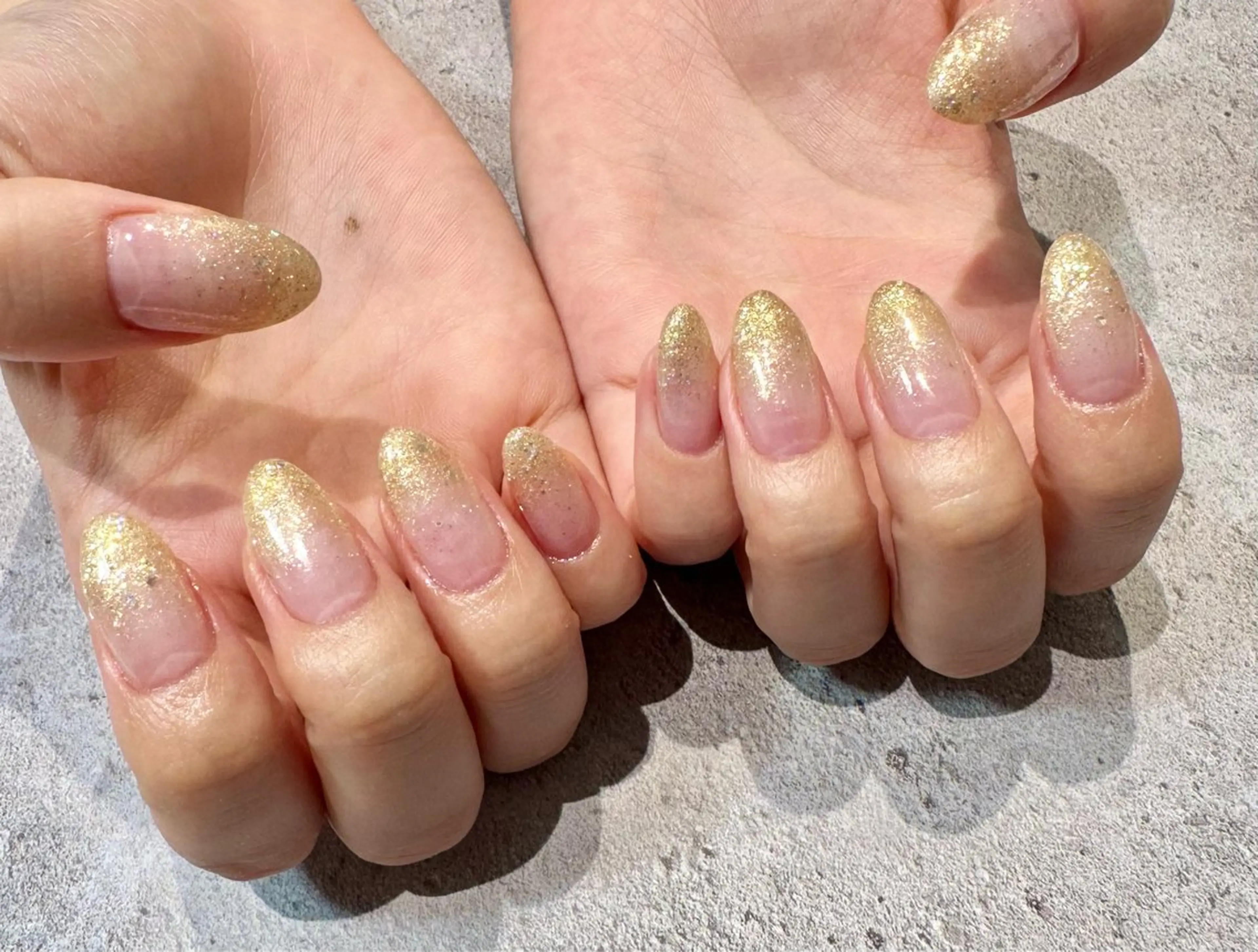 ネイル オーロラネイル ハンドネイル 入山 聡美のネイルデザイン