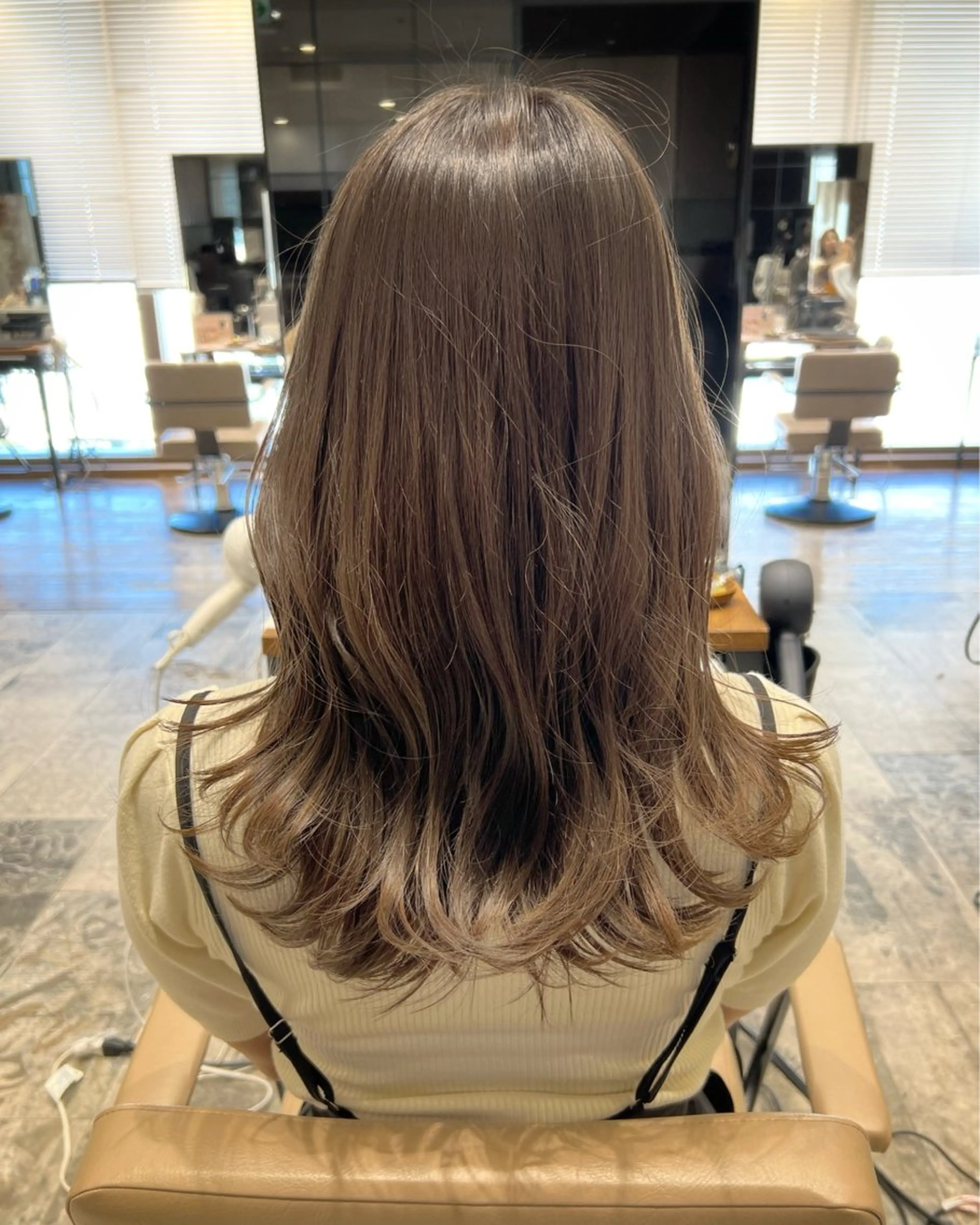 ロング パーマ 💍新宿ショート 💍岩田莉奈のヘアスタイル