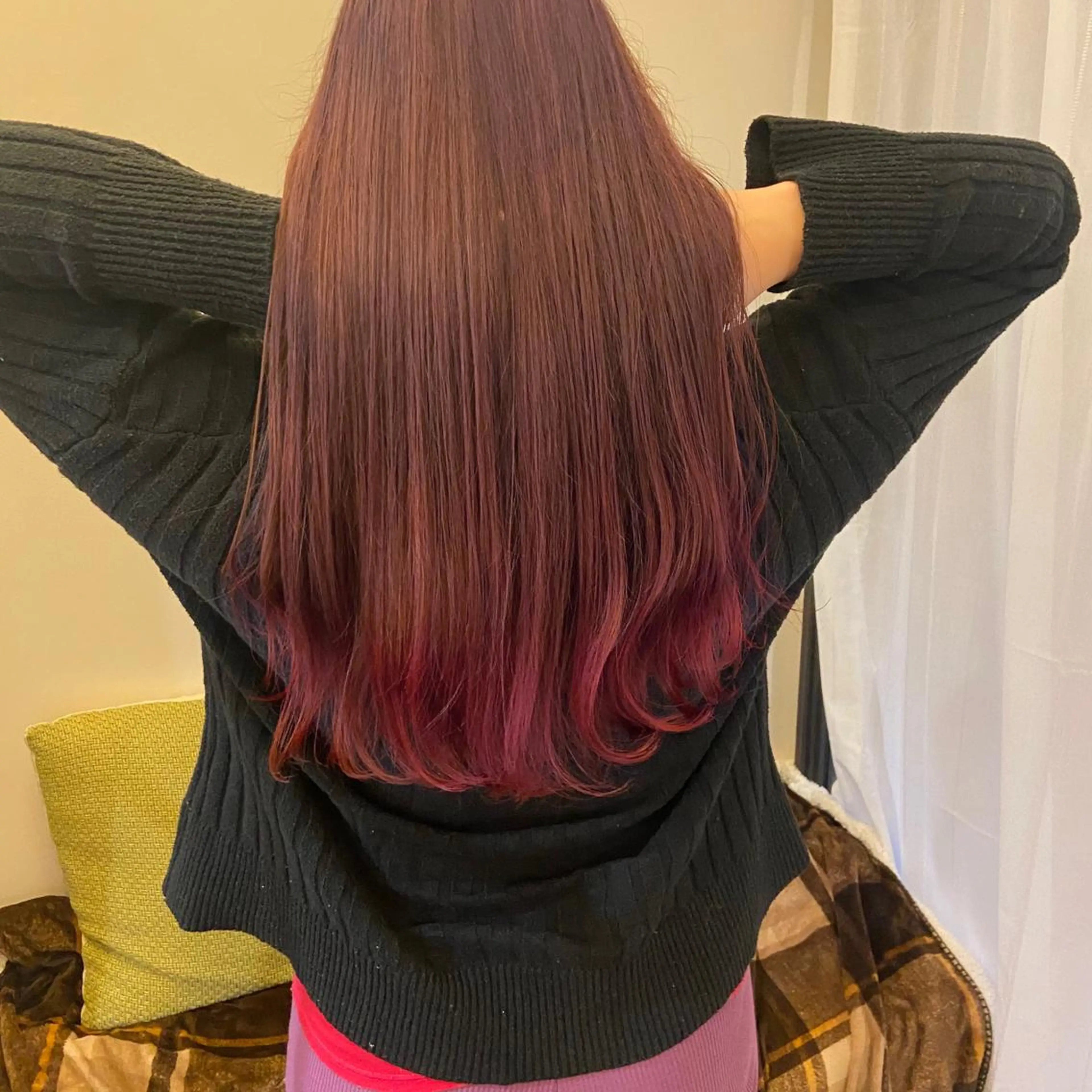 カラー 峯 志帆のヘアスタイル