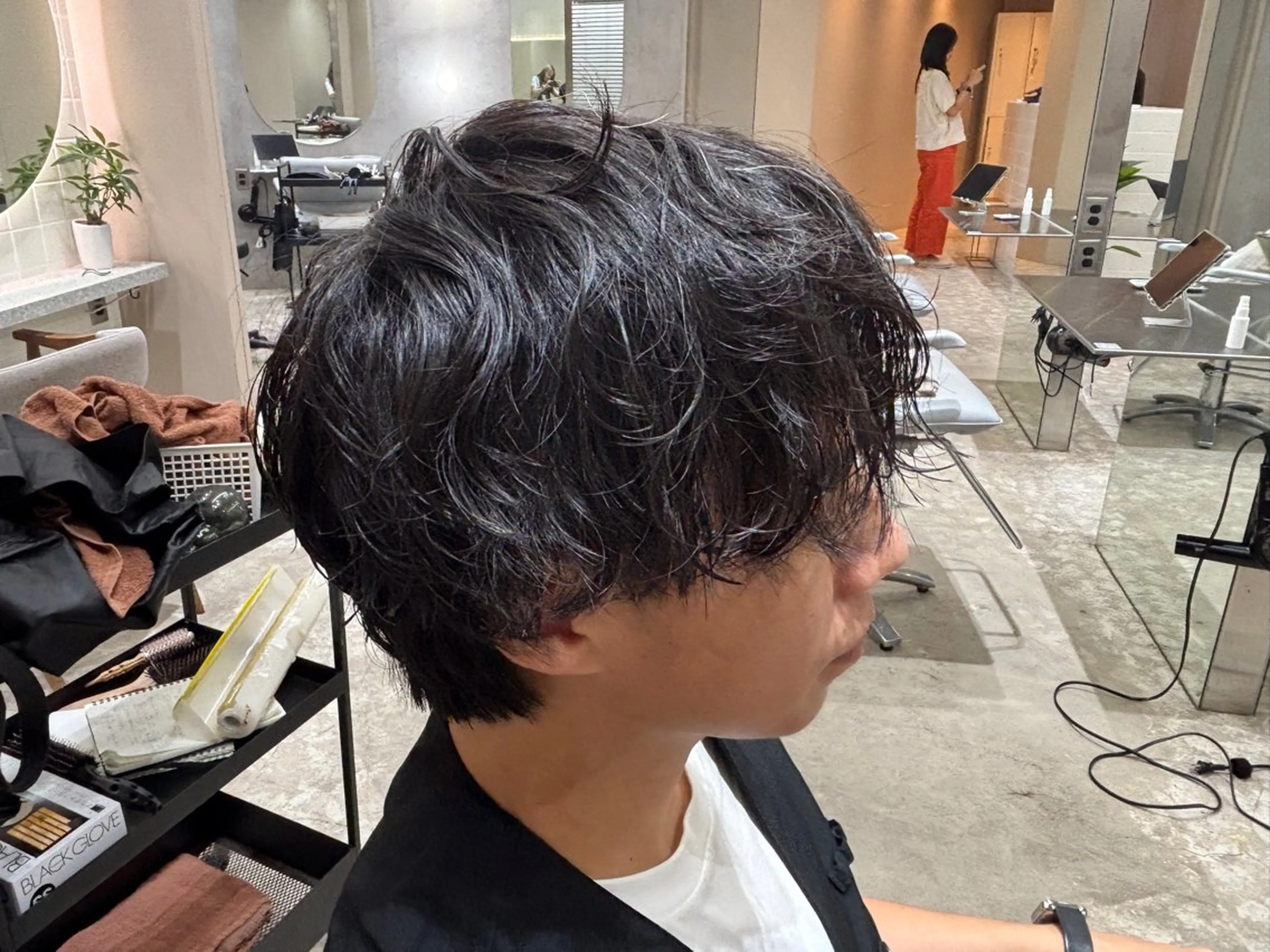 メンズ メンズパーマ 波巻きパーマ コトネ🫧 韓国風レイヤーカットのヘアスタイル