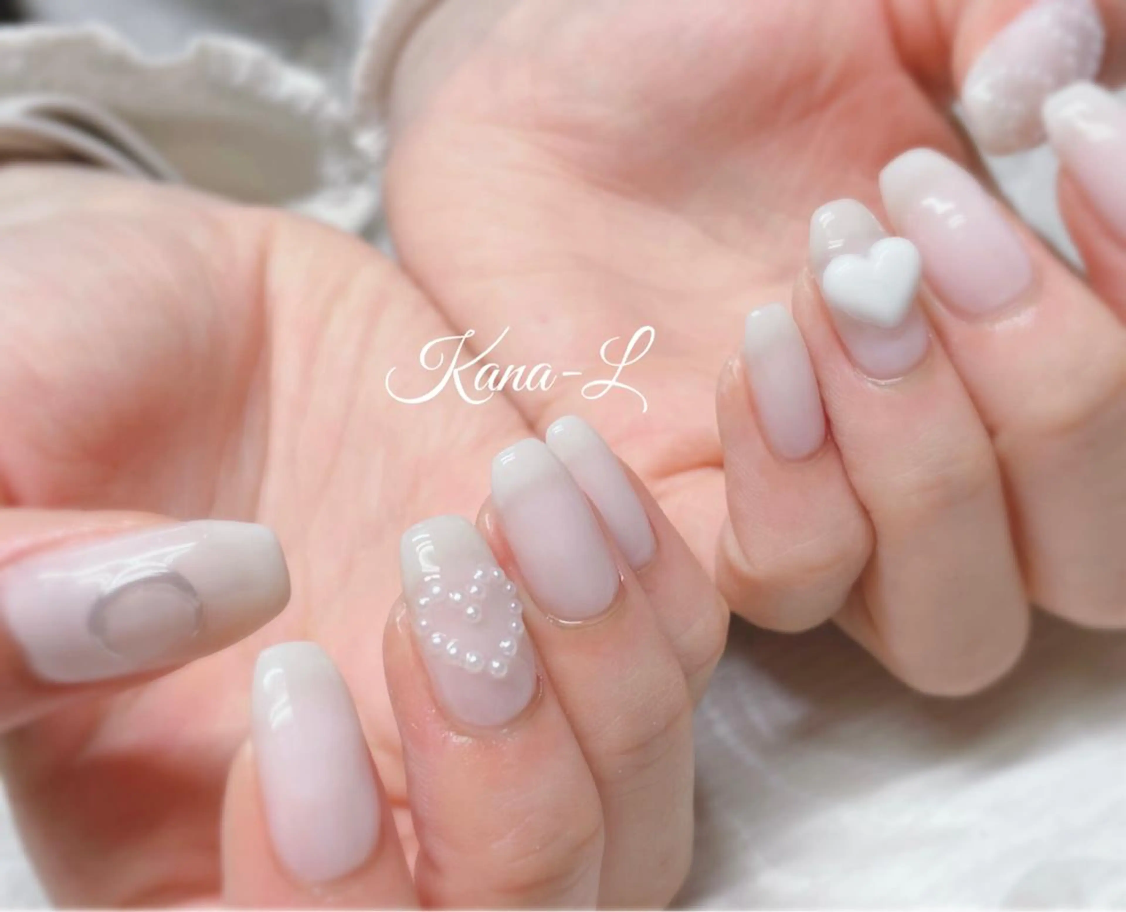 カラー ネイル ハート 韓国ネイル ワンホンネイル ホワイト 芦辺 香奈のネイルデザイン