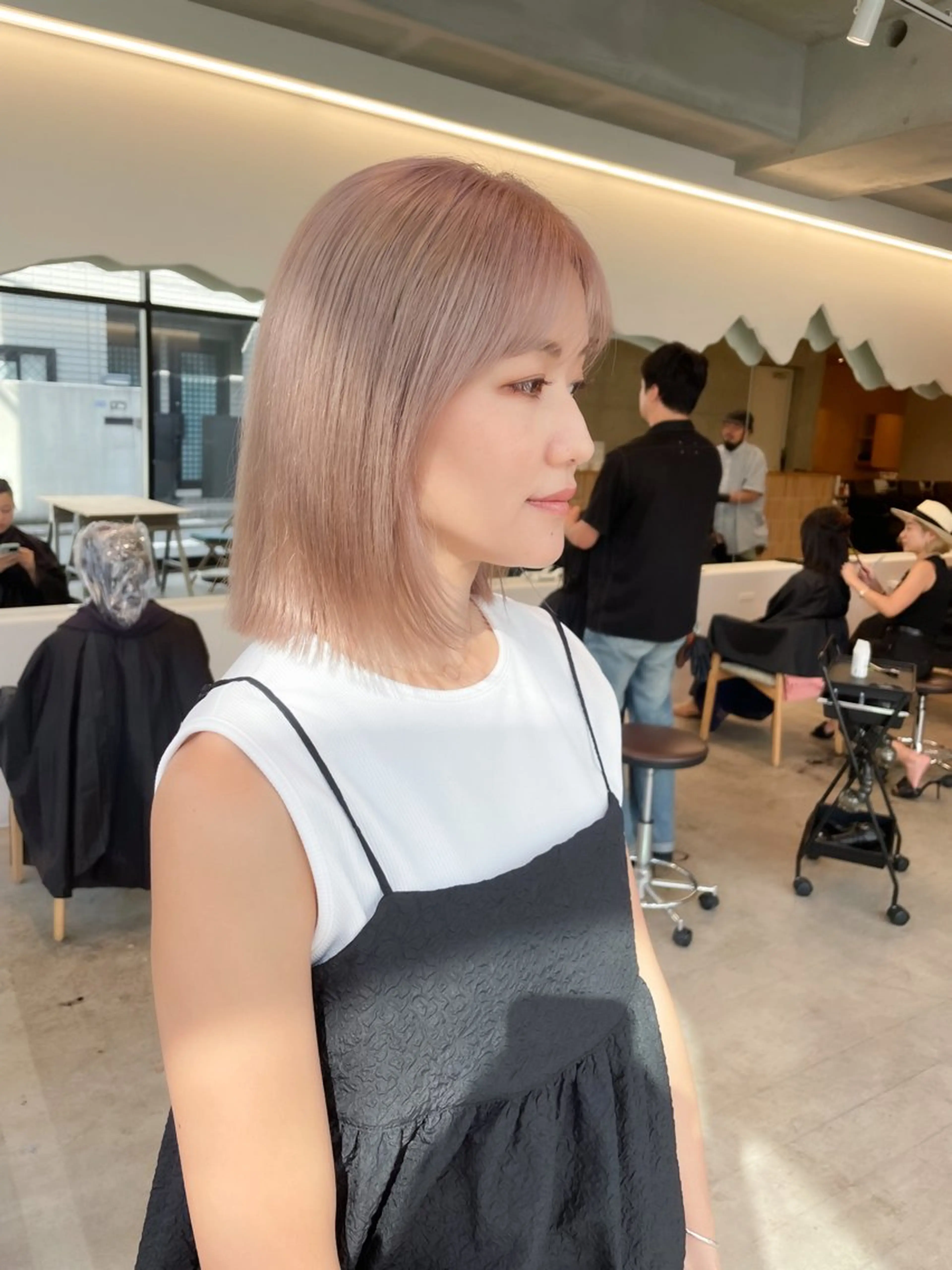 ショート カラー ヘアアレンジ ミニボブ/ブリーチ 🌈MISATOのヘアスタイル