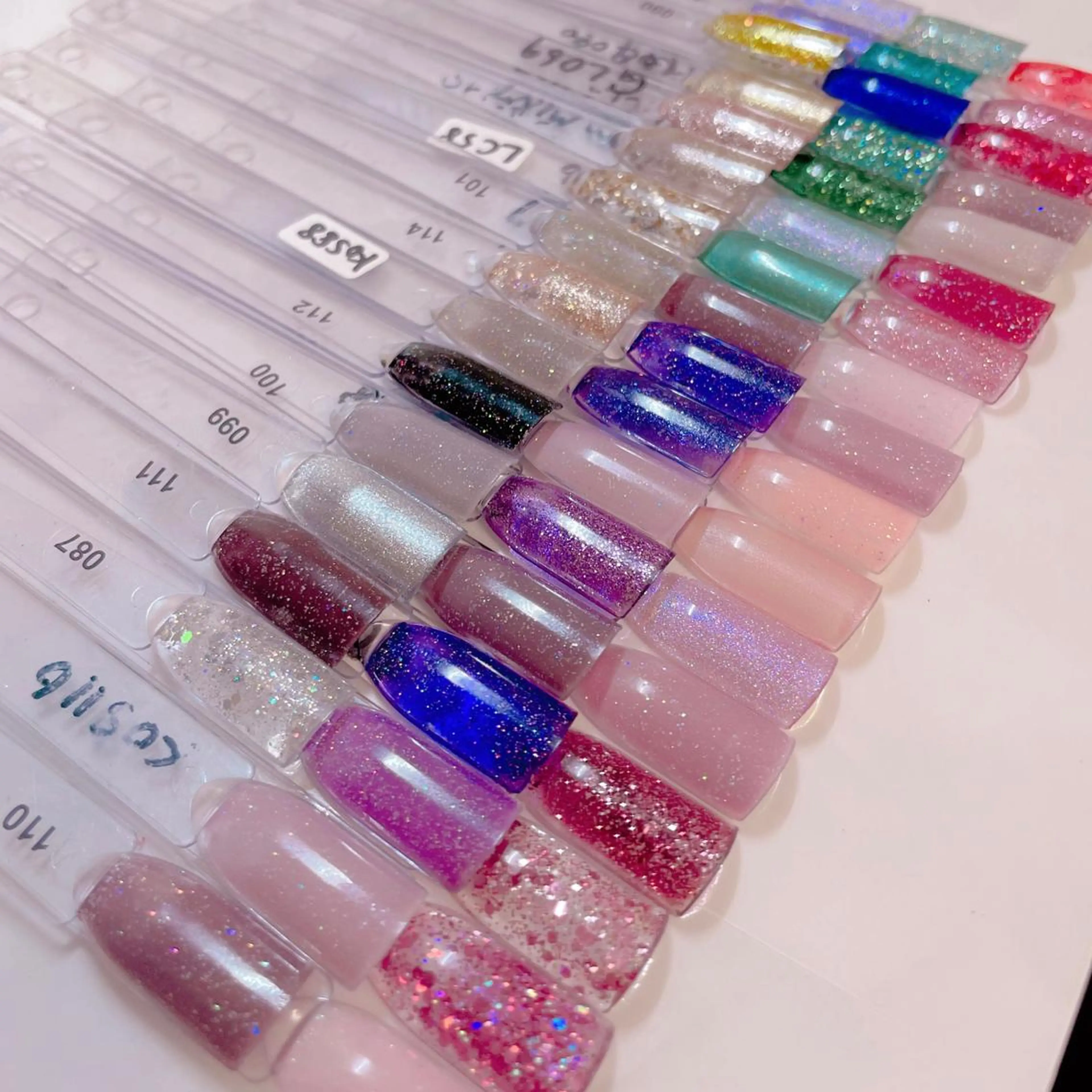 ネイル ラメ(グリッター) Mari 🎀六月移転のネイルデザイン