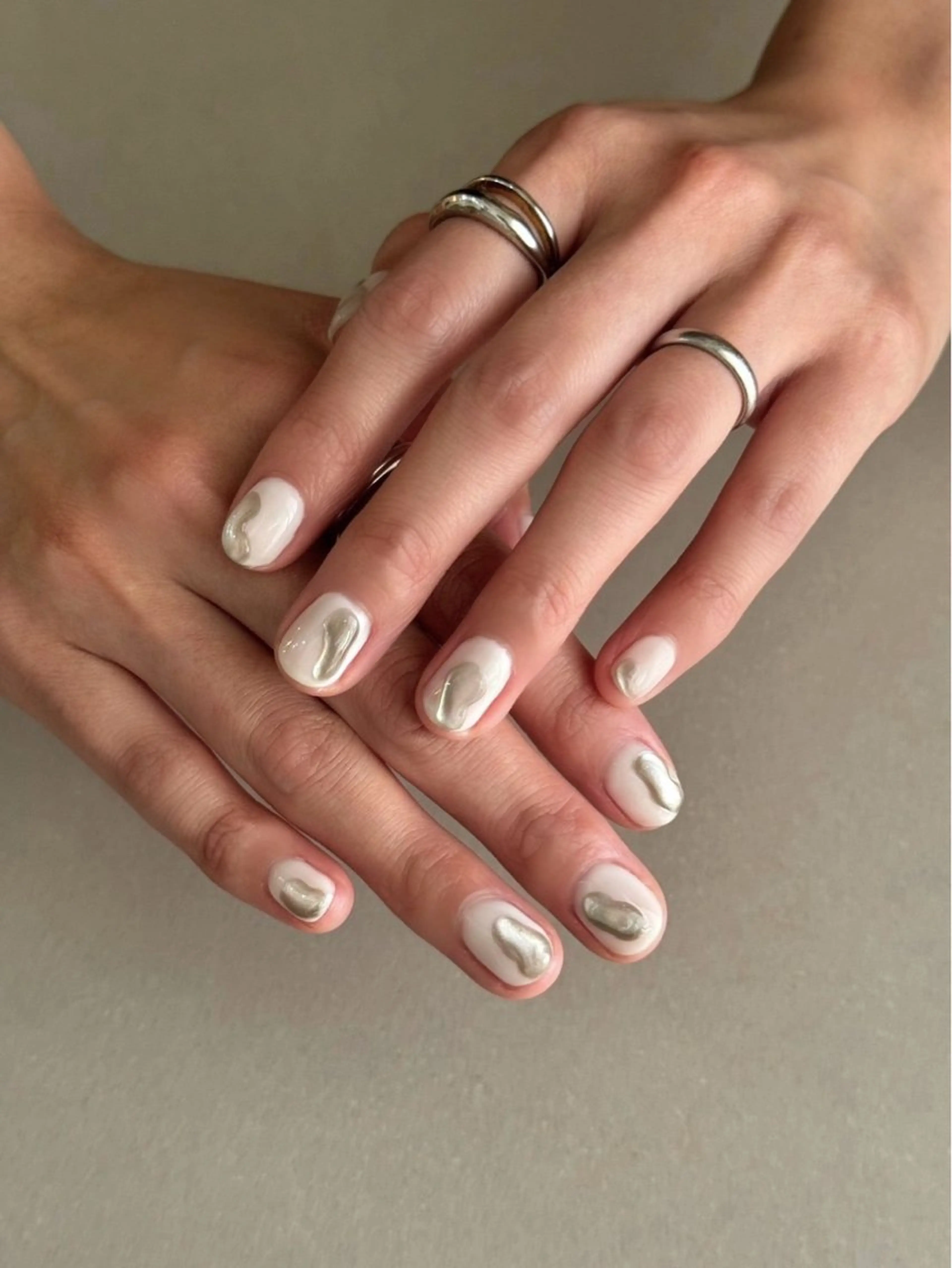 ネイル ホワイト ハンドネイル HARUKA ネイリスト福岡/薬院のネイルデザイン