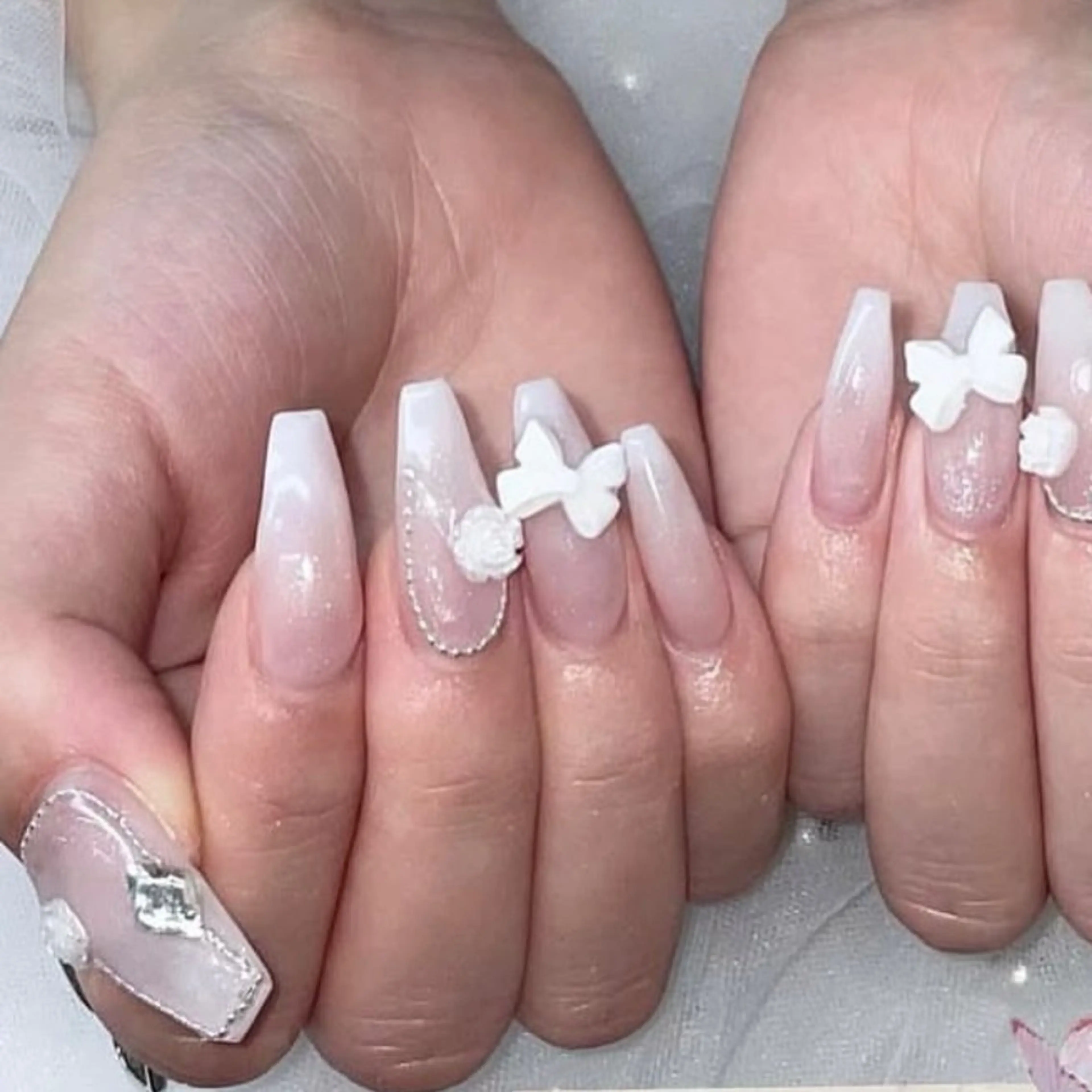 ネイル moon nail hikariのネイルデザイン
