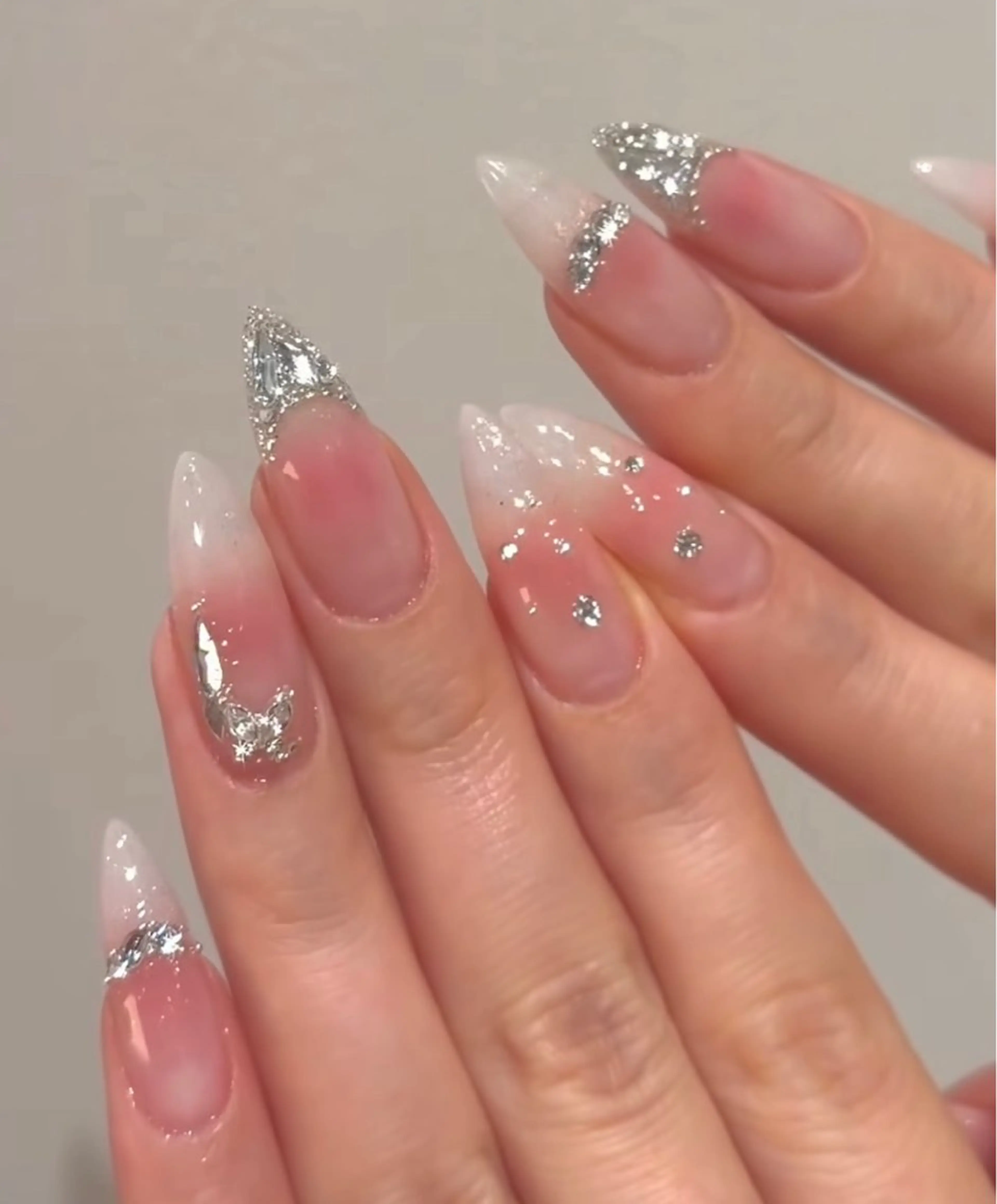 ネイル ハンドネイル NiJi Nailsのネイルデザイン
