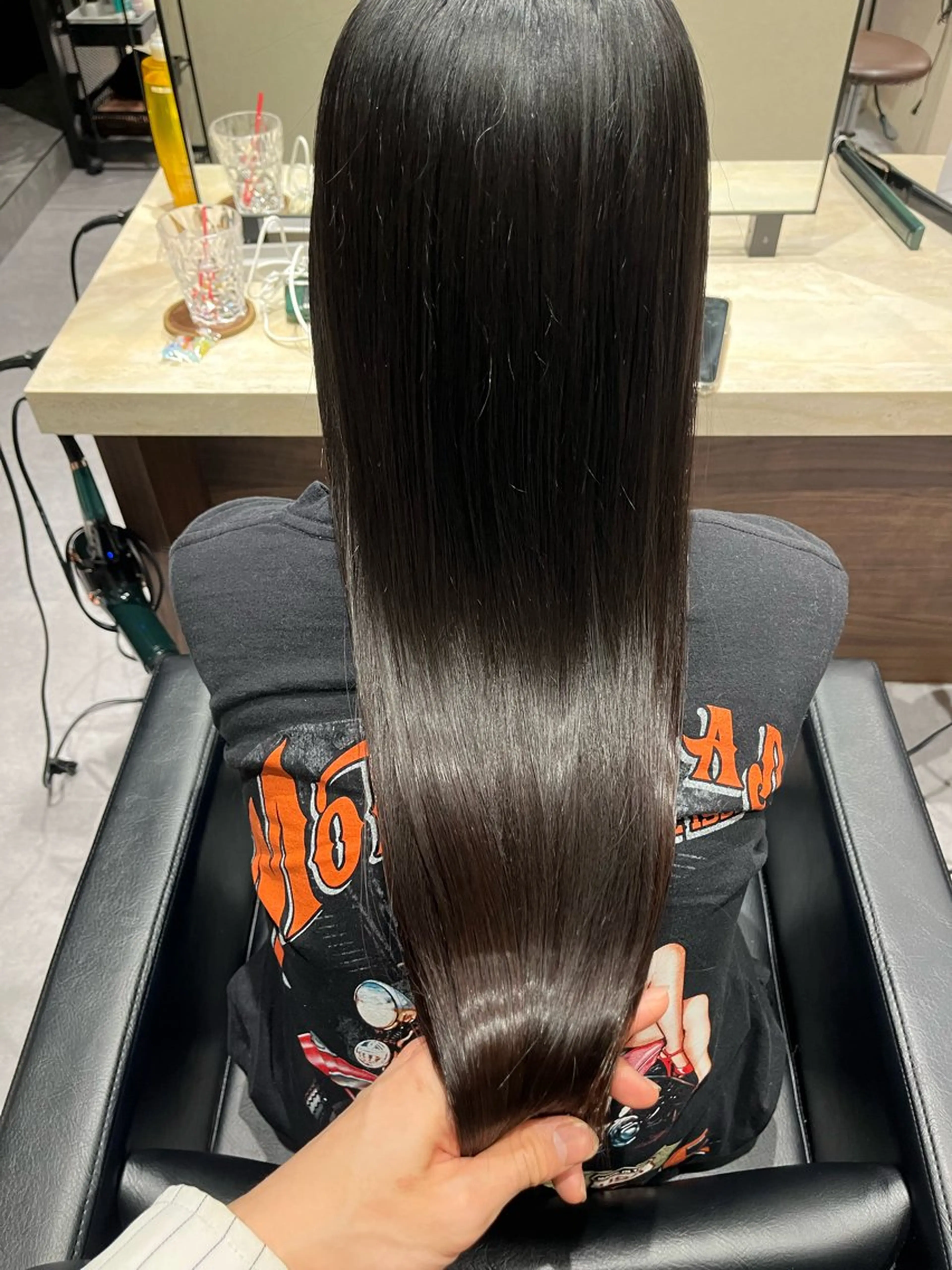 ロング GIEN Smart Salon by milbon 西宮ガーデンズ　プラス所属・吉原 星稀のヘアスタイル