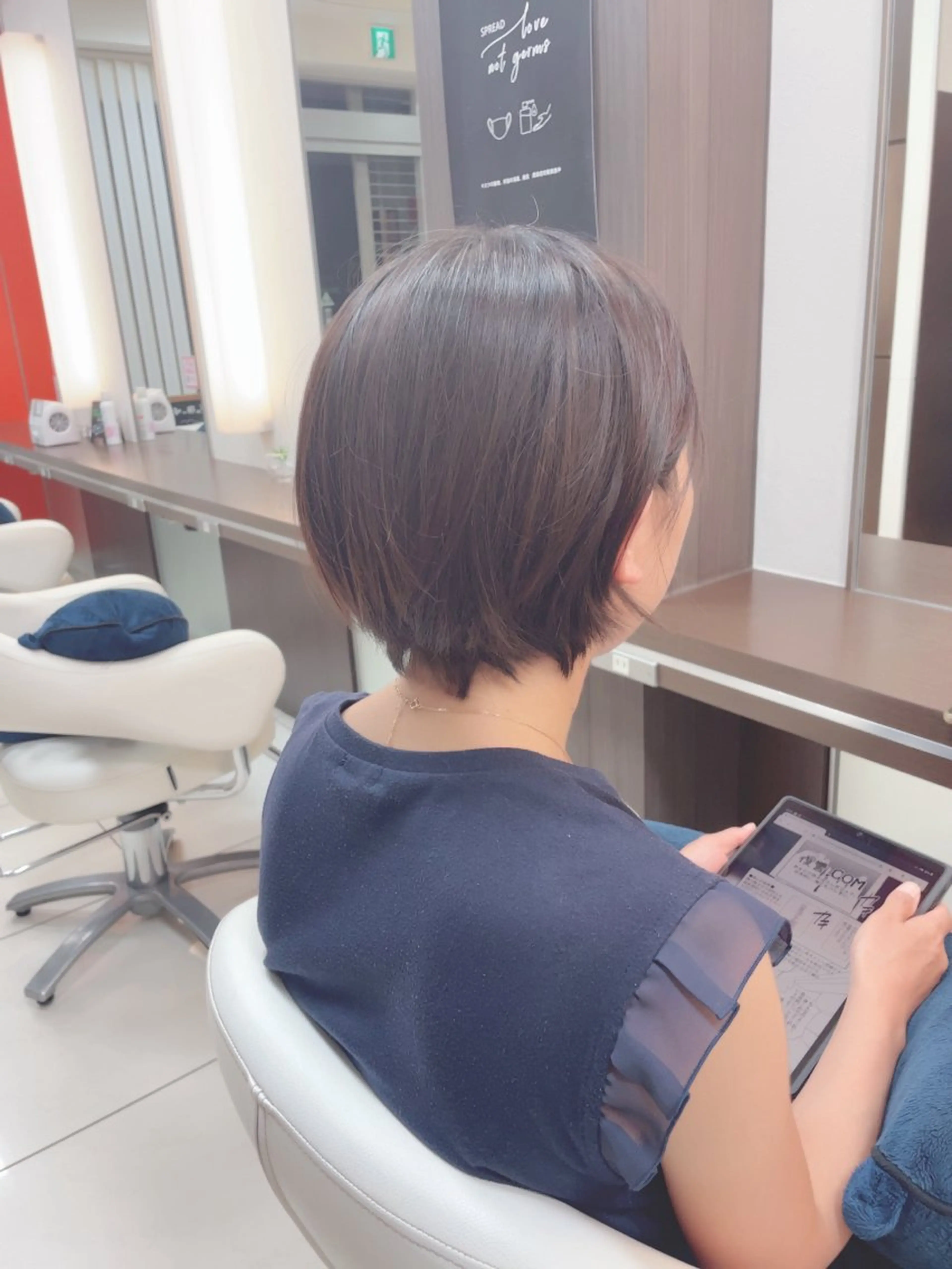 ショート カラー rouge所属・アベ ミオのヘアスタイル