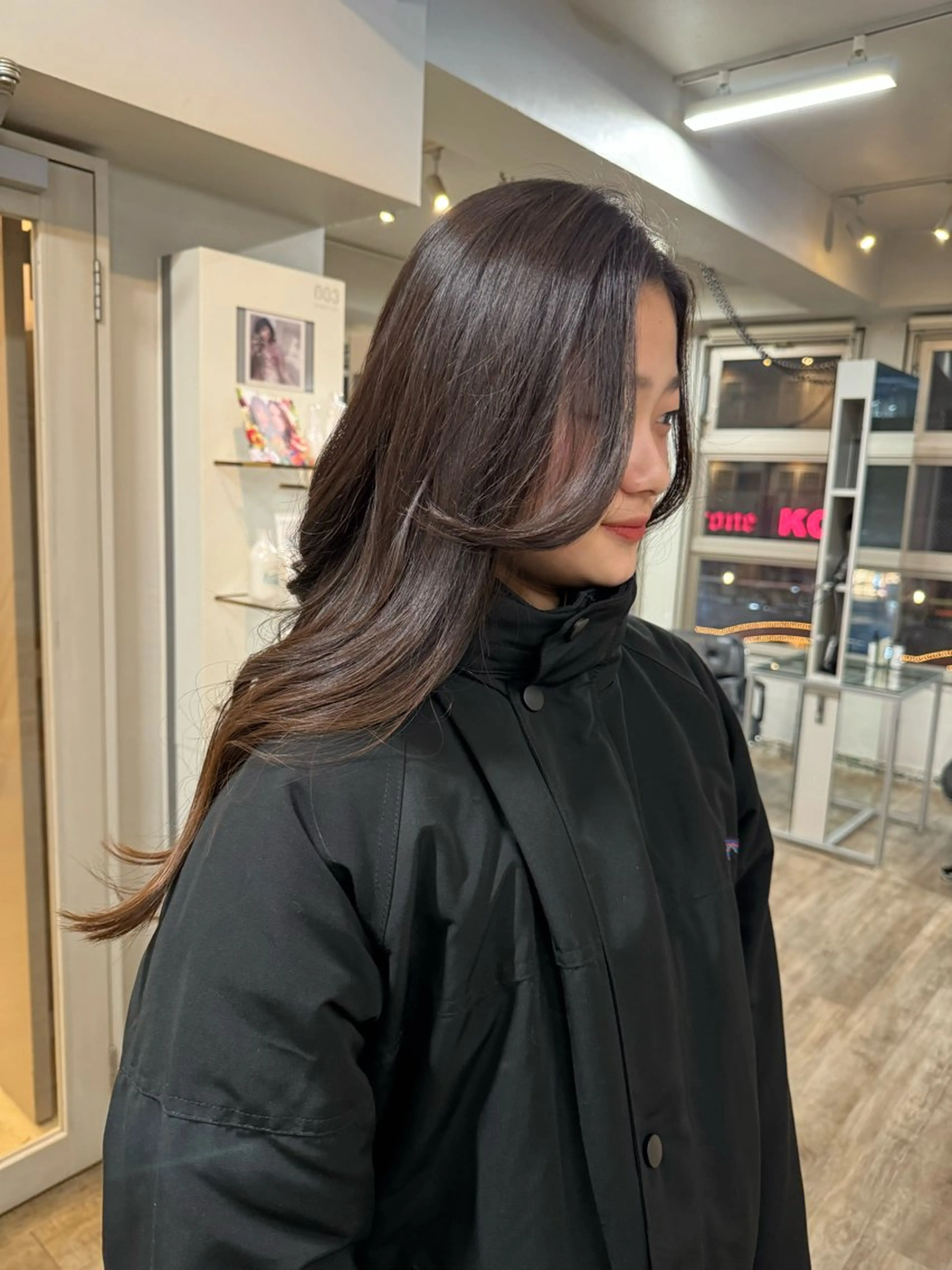 ロング カット や ぎ /神戸美容室 /顔まわりレイヤーのヘアスタイル