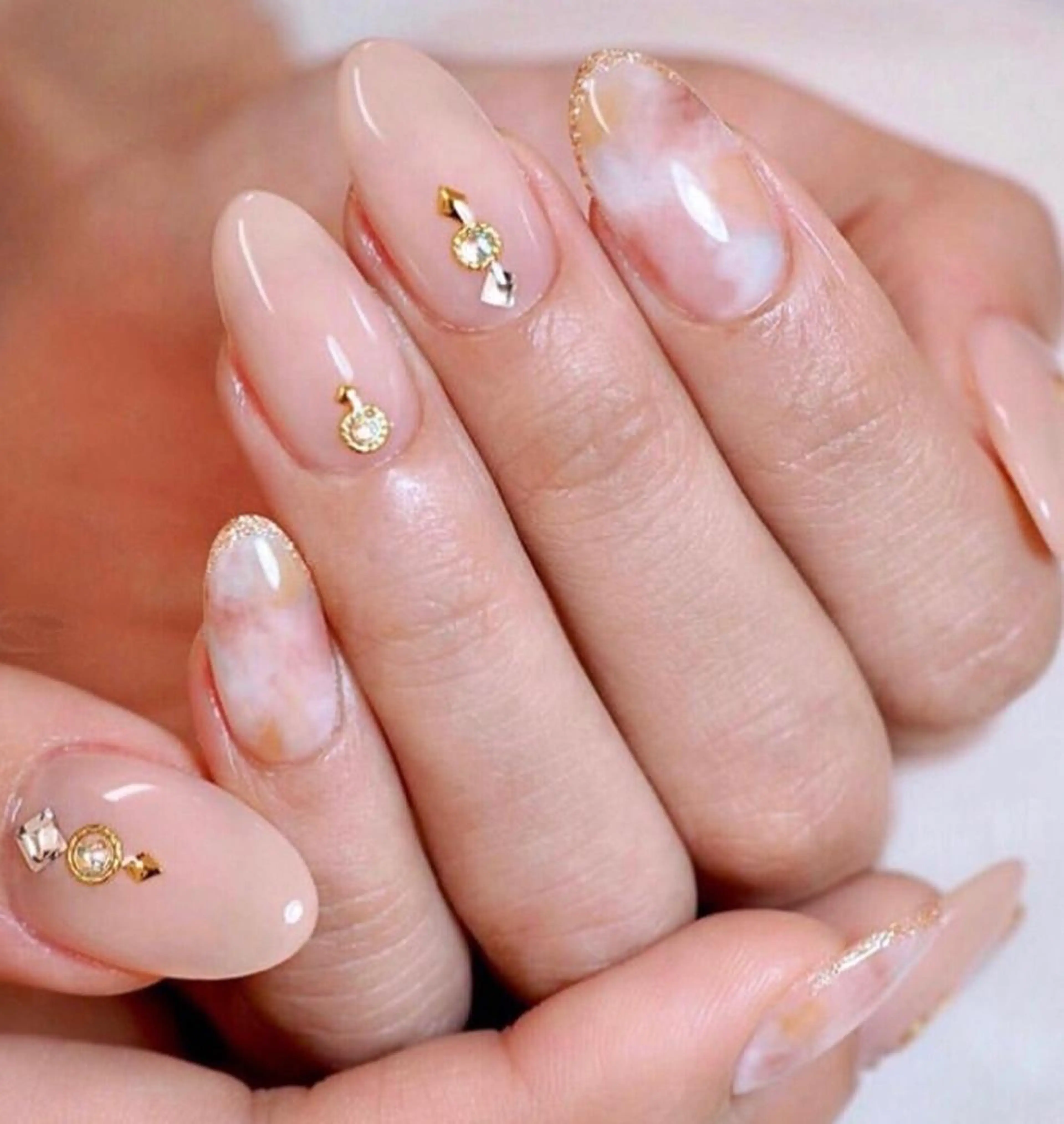 ネイル ハンドネイル ゲン レイカのネイルデザイン