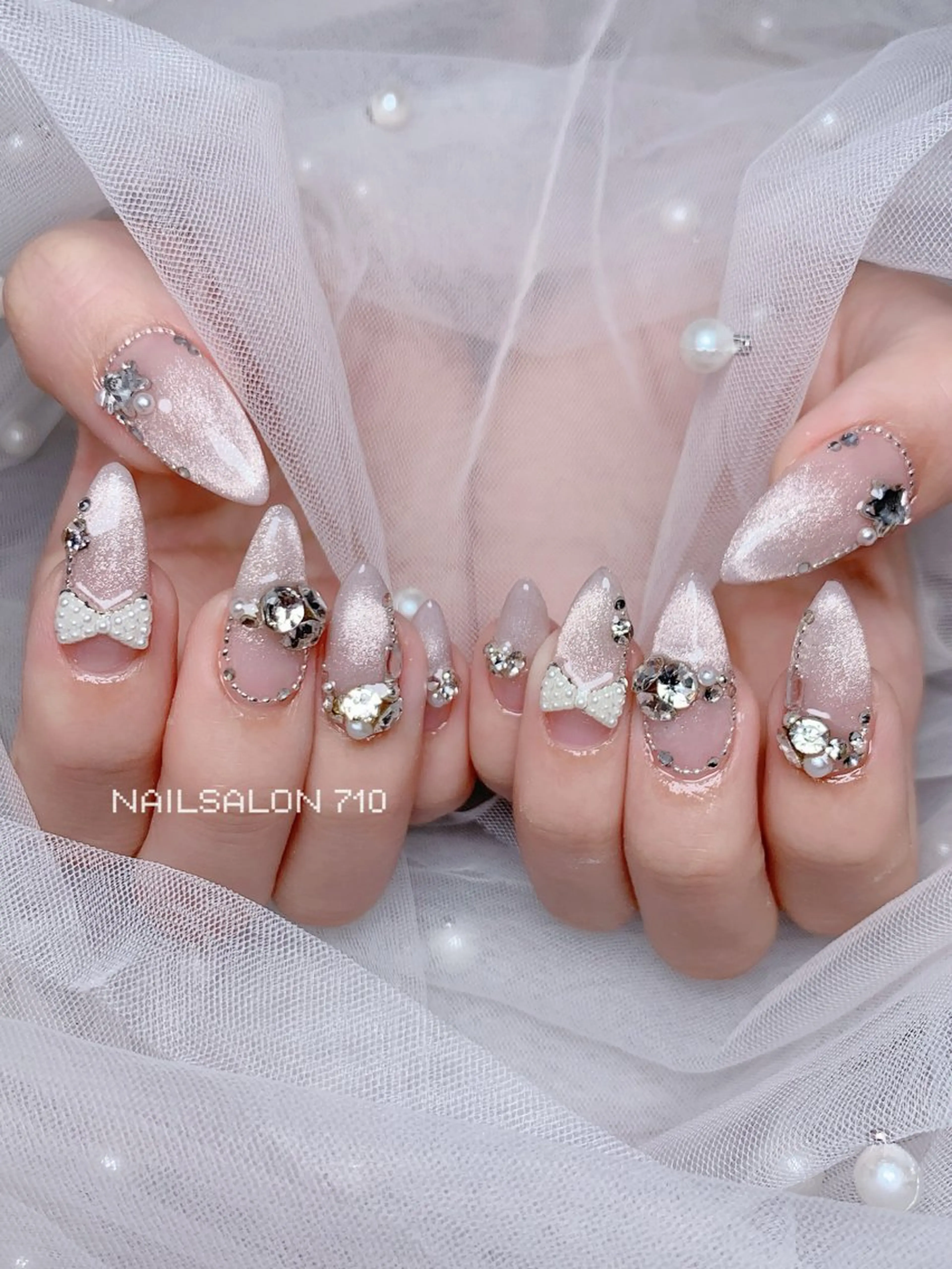 ネイル ハンドネイル フットネイル ナナイチゼロ I.Naoのネイルデザイン