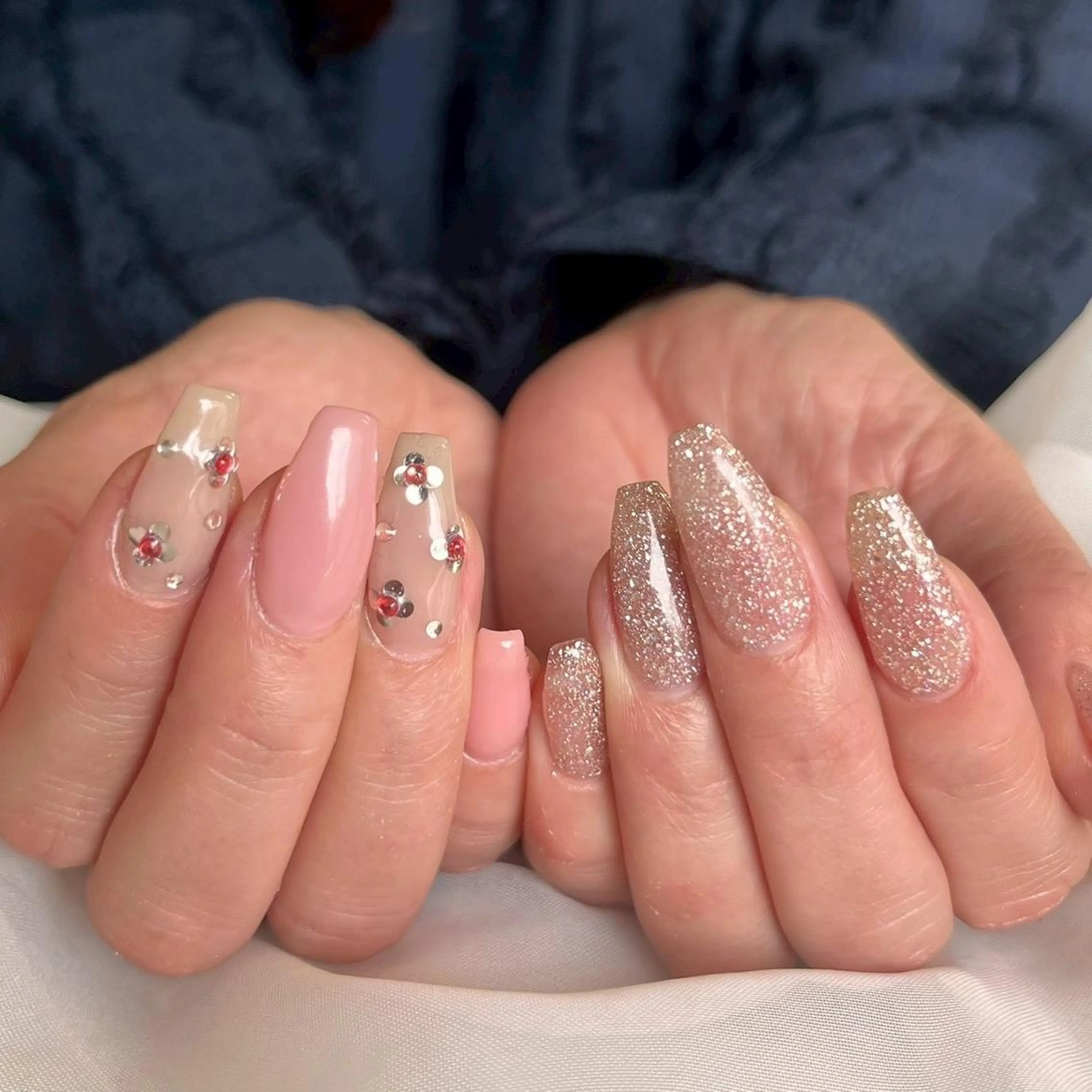 ⭐️ゲリラ半額価格限定3名⭐️オフ無料/ワンカラー+長さだし10本+パーツ乗せ放題⭐️の写真