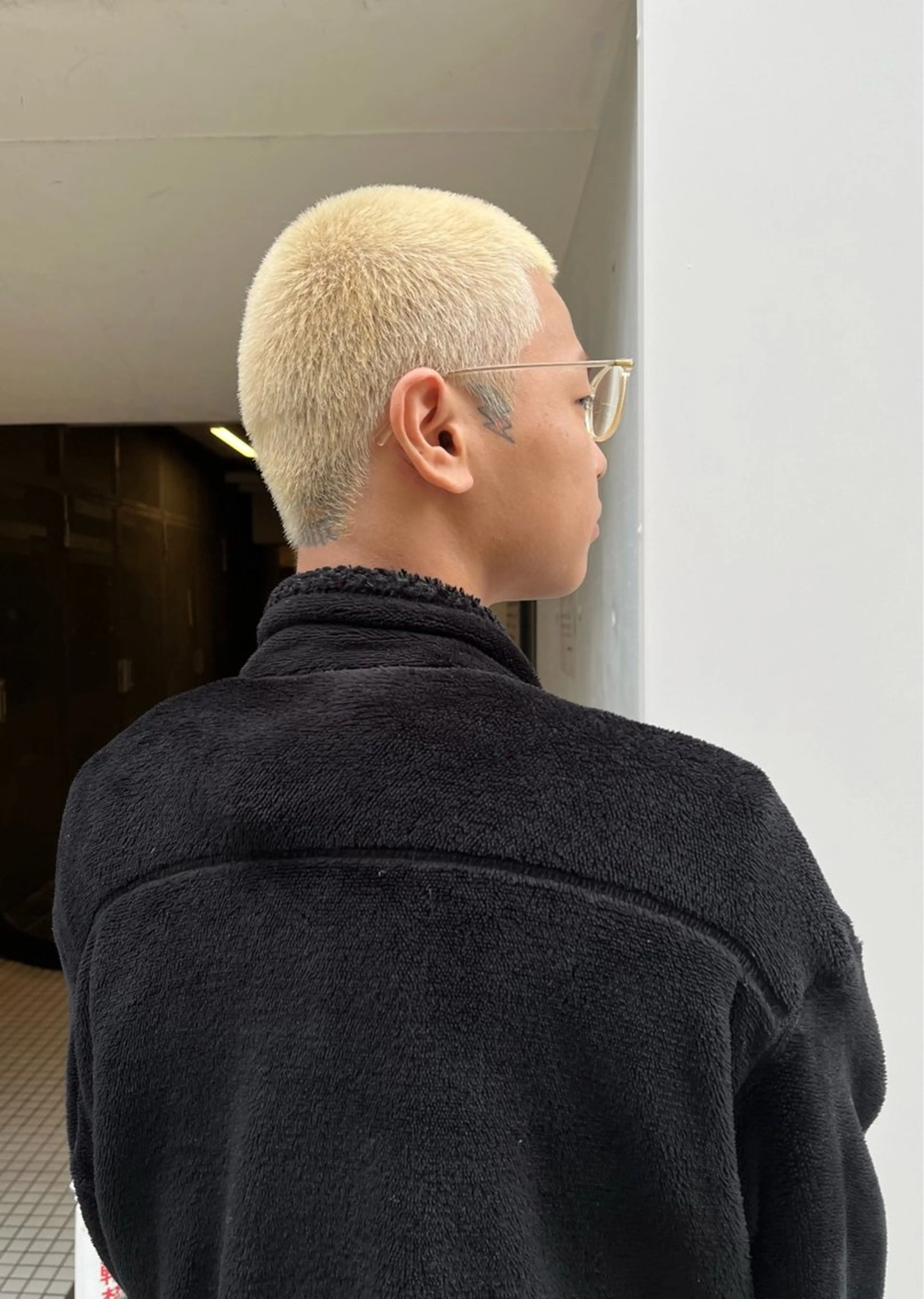 カラー メンズ メンズハイトーン ハイトーンカラー 心斎橋美容師 fumikaのヘアスタイル