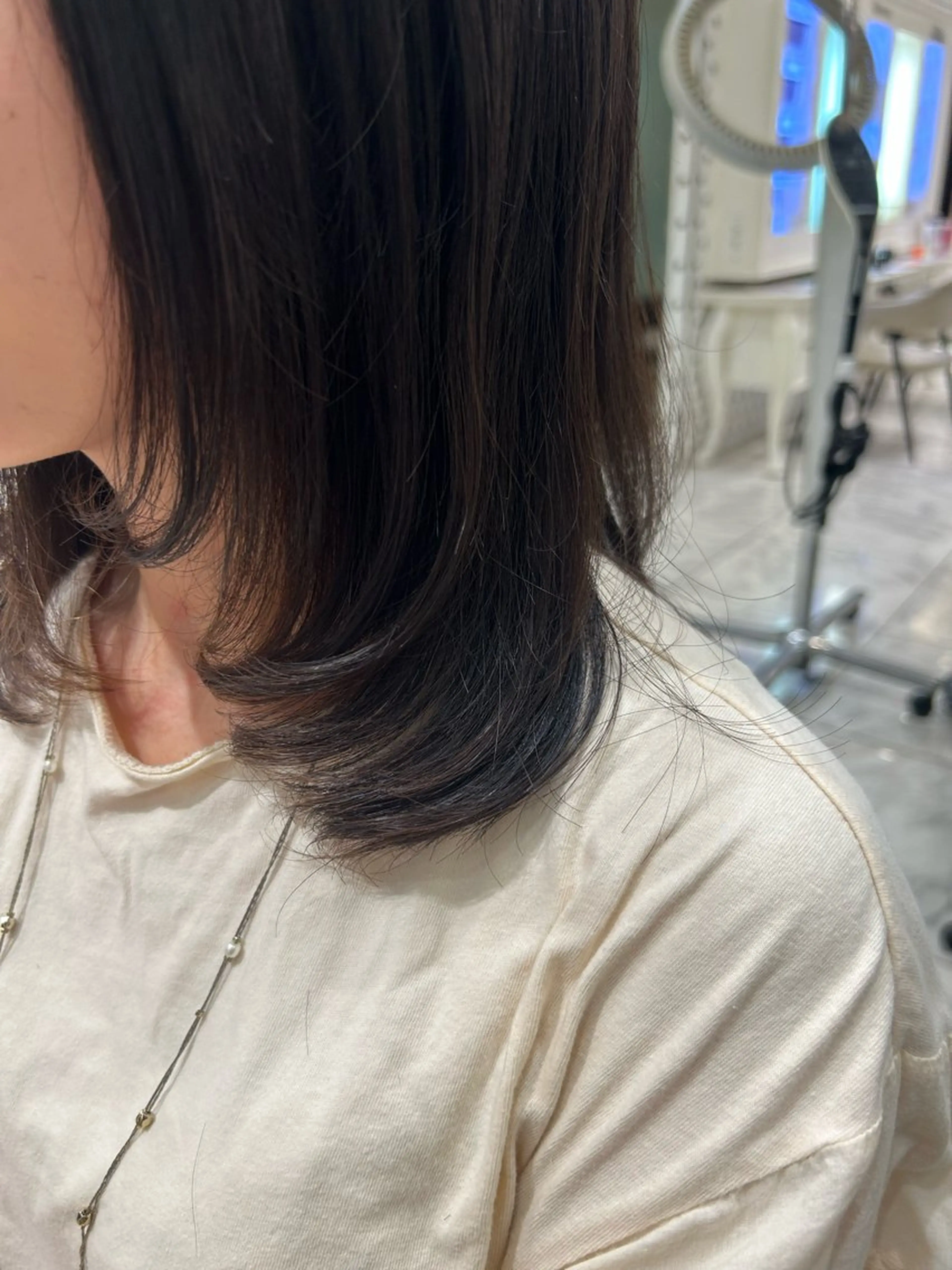 ミディアム パーマ ミディアムパーマ カット パーマ コテ巻き風パーマ✨ 韓国ヘア🤎近下菜央のヘアスタイル