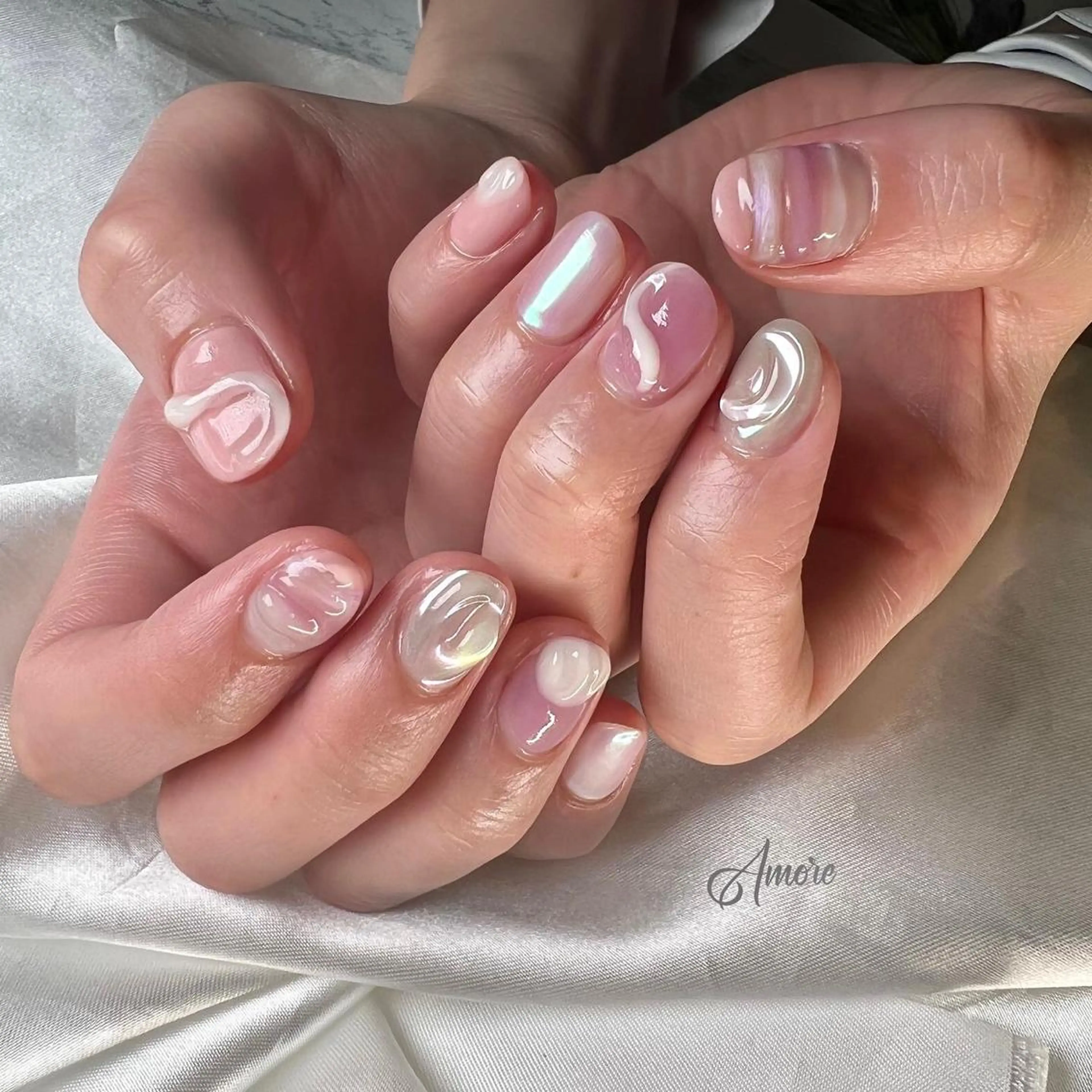 ネイル ジェルネイル 氷ネイル・うるうるネイル マグネットネイル ミラーネイル ニュアンスネイル You kyehwaのネイルデザイン