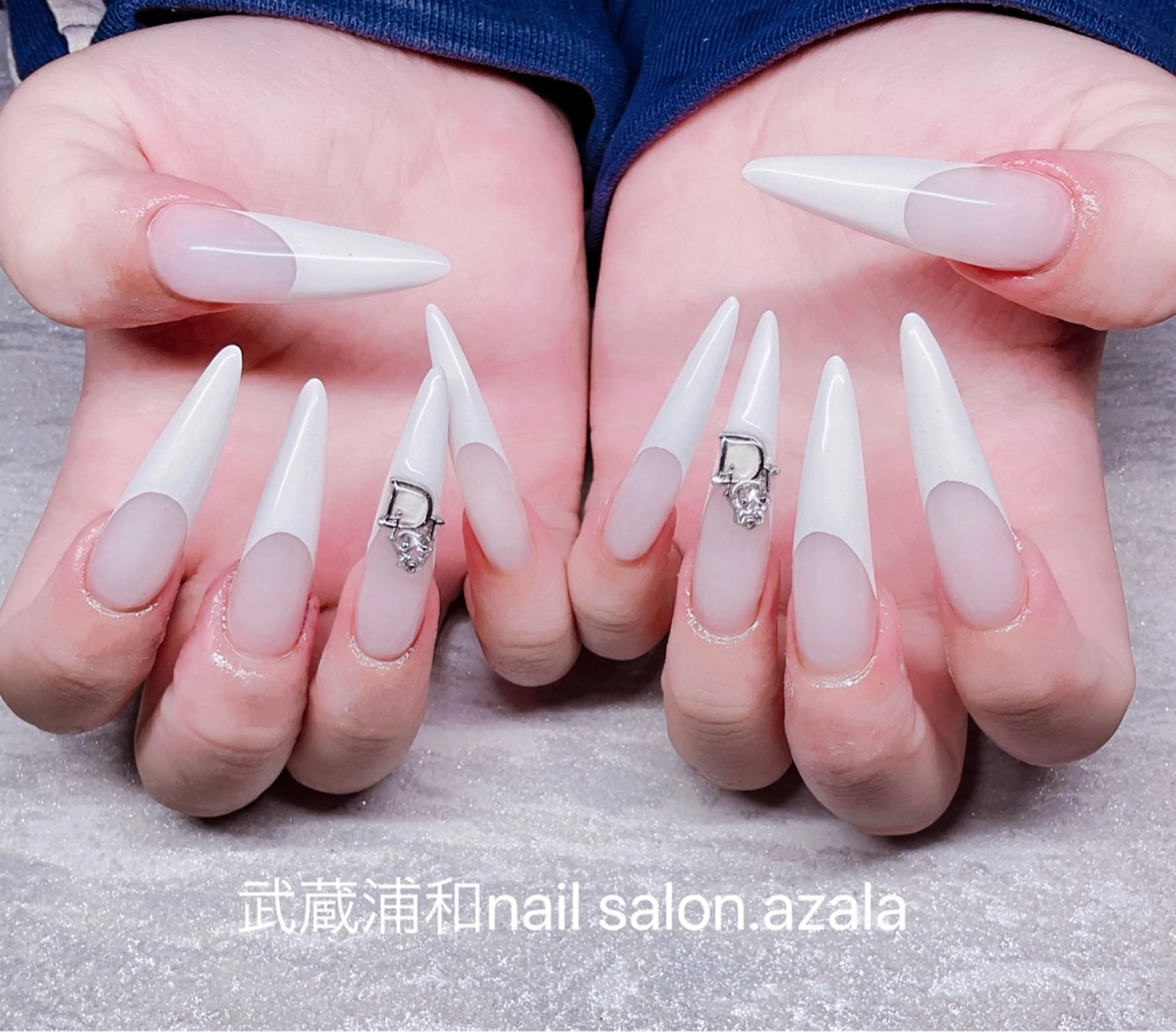 ネイル ハンドネイル R inのネイルデザイン