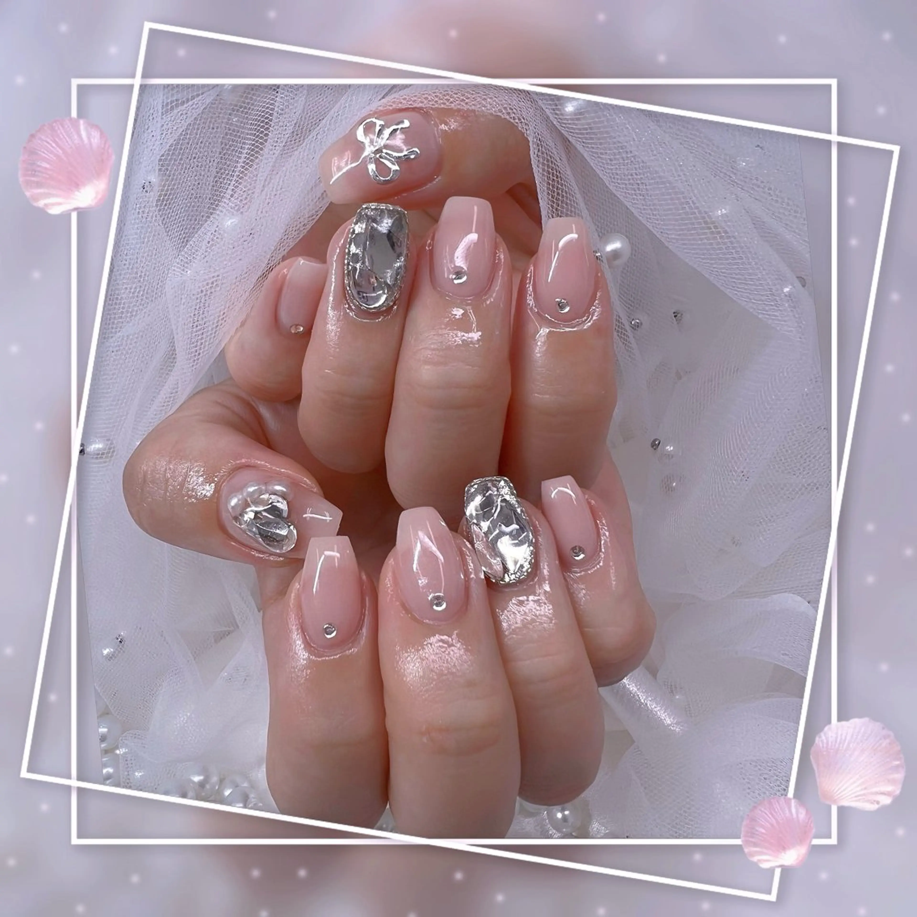 ネイル チークネイル フレンチネイル グラデーション マグネットネイル マグネットフレンチ ハンドネイル Chill Nailsalonのネイルデザイン