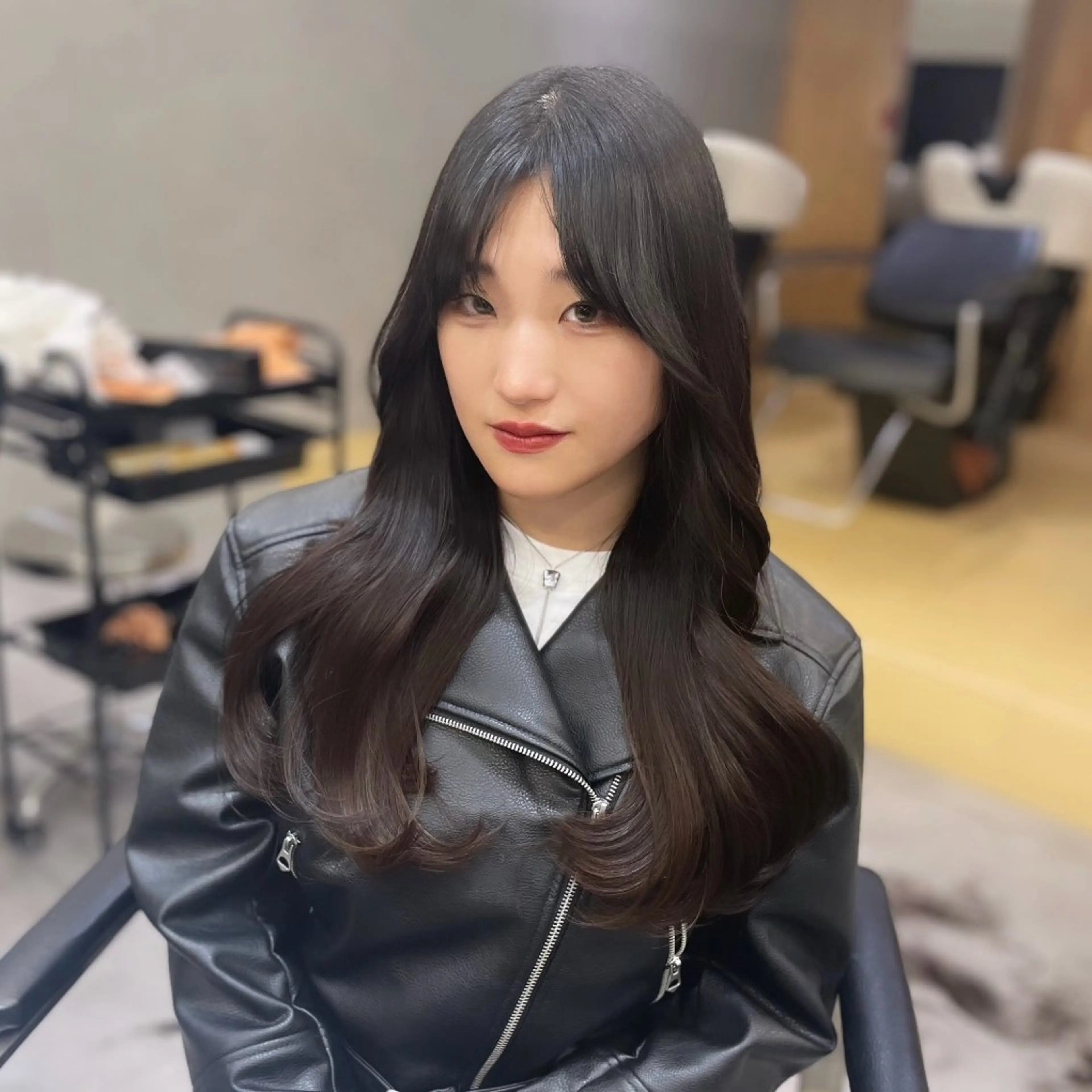 ロング レイヤーカット カット Rui/透明感カラー 暖色/レイヤーカットのヘアスタイル