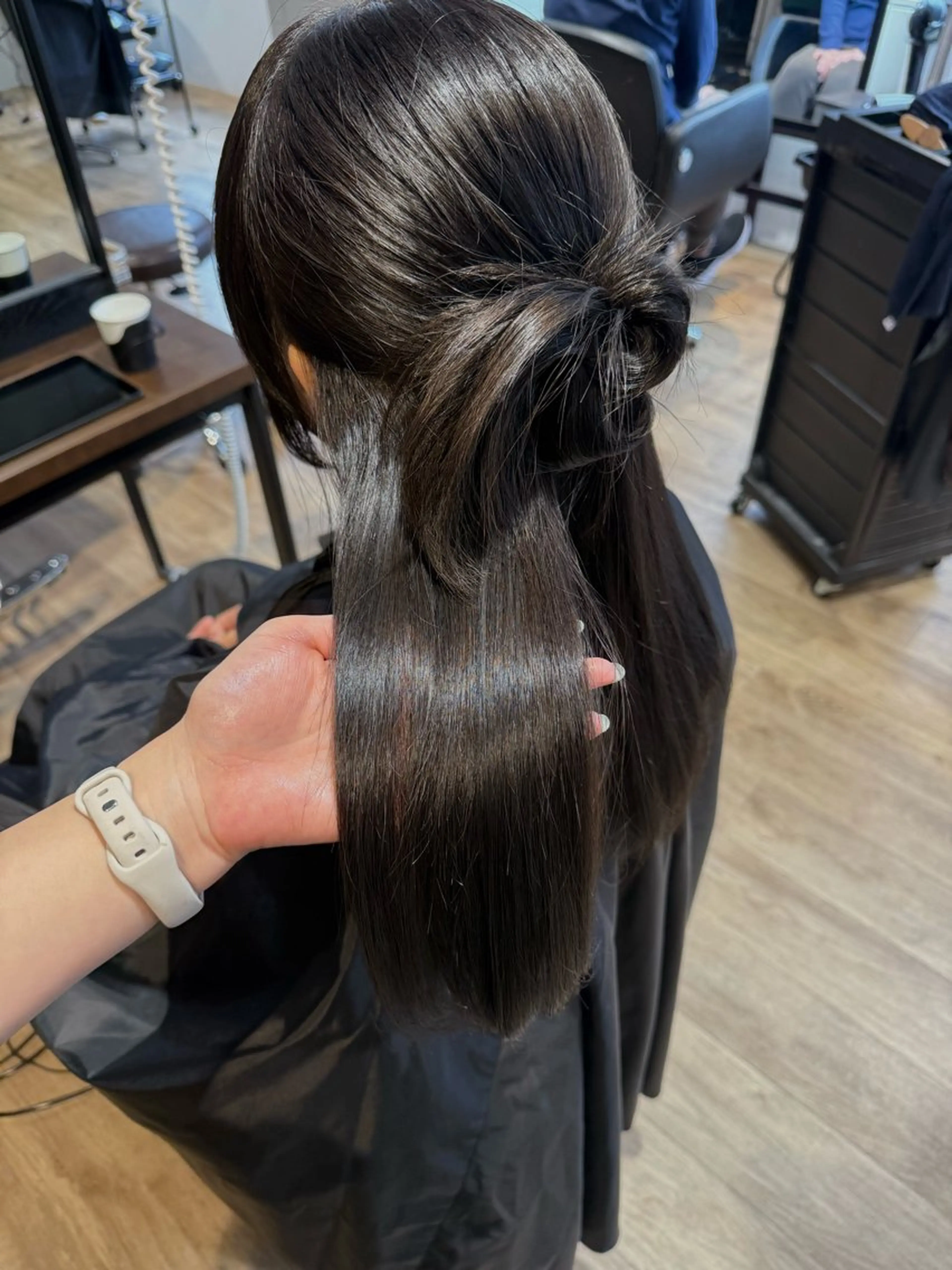 ロング カラー ヘアアレンジ グレージュ オリーブグレージュ オリーブグレー Riposo.所属・✨艶髪✨ 奈須晴香のヘアスタイル