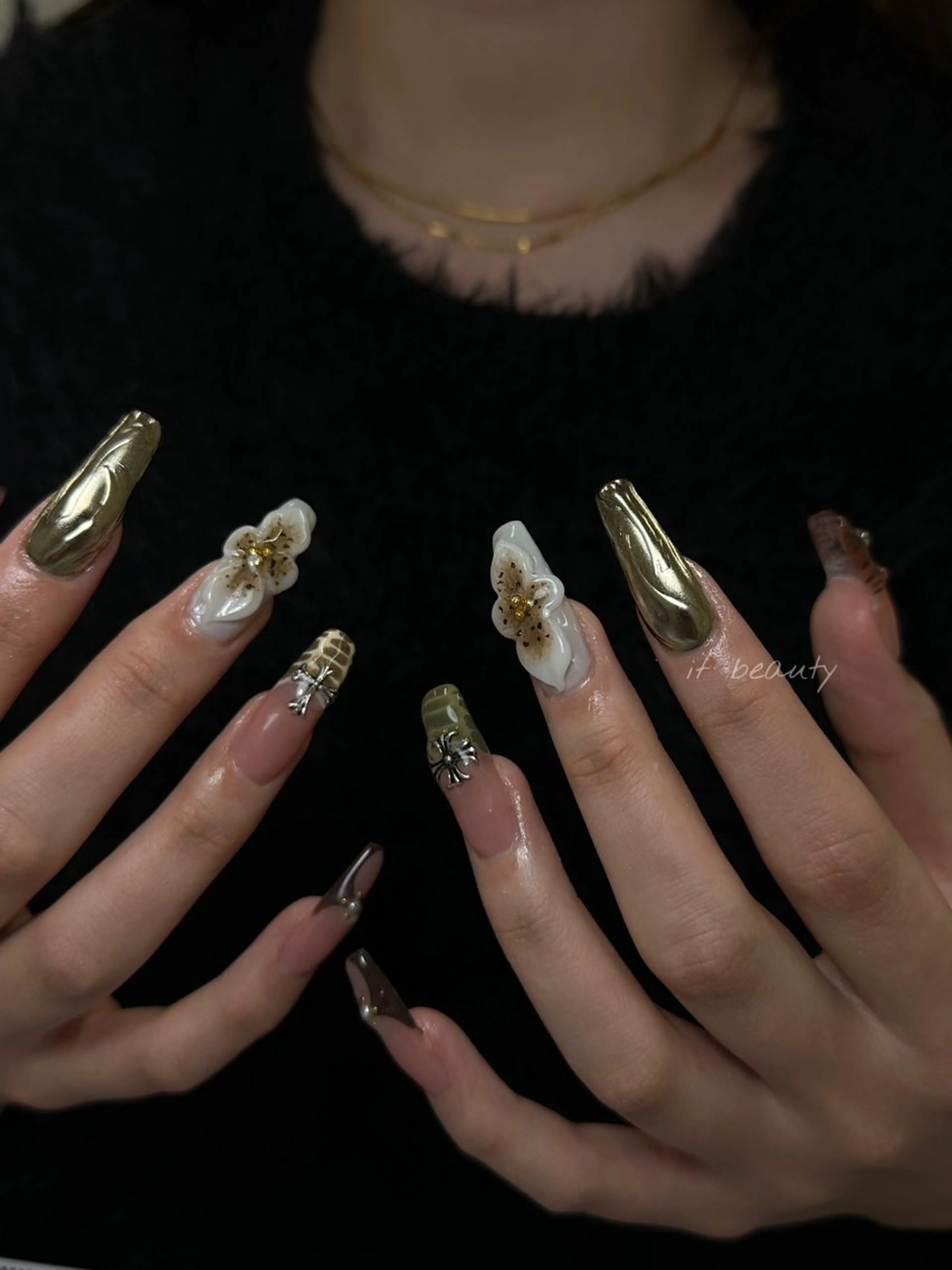 ネイル アートネイル ジェルネイル グラデーション パラジェル ワンホンネイル ハンドネイル if Hair＆Nail Salon所属・IKA /海外ネイル /個性派/ワンホンのネイルデザイン