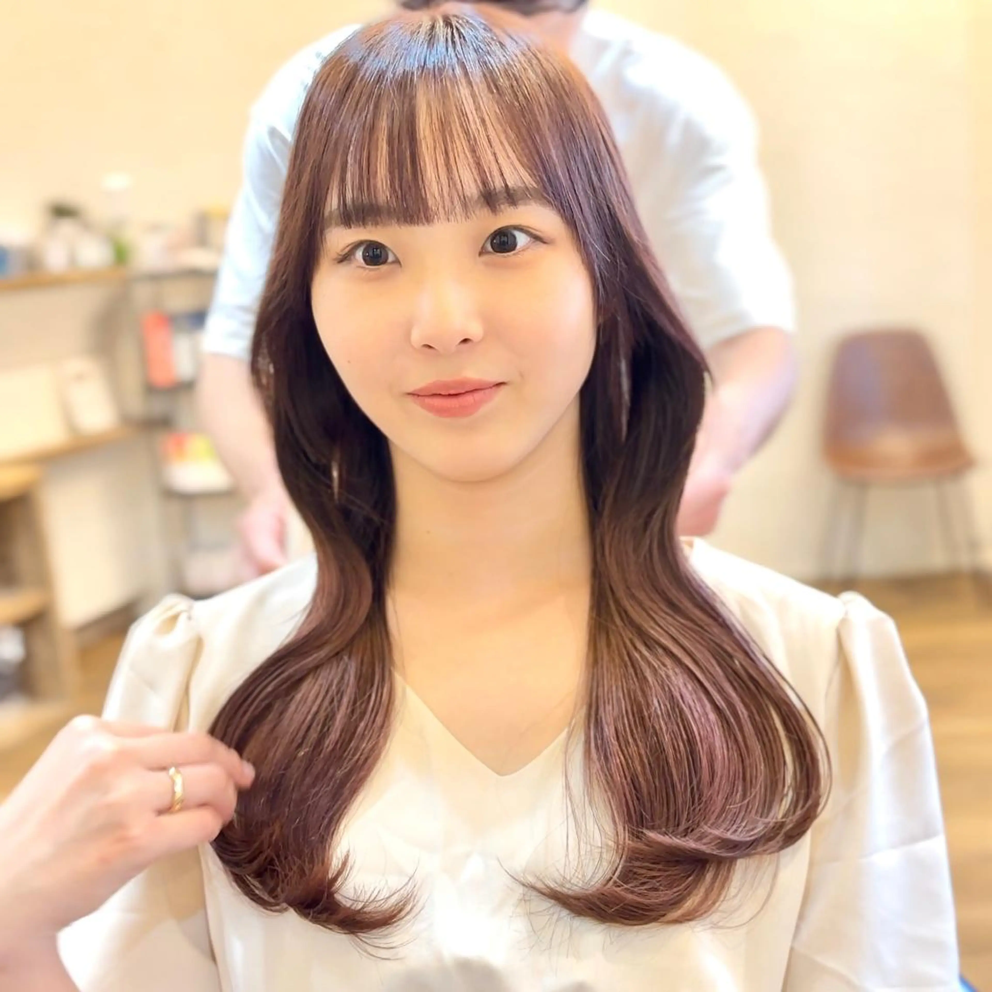 セミロング カット ヘアカラー トリートメント 🌹ハッシュカット、 レイヤー韓国ヘア🌹のヘアスタイル