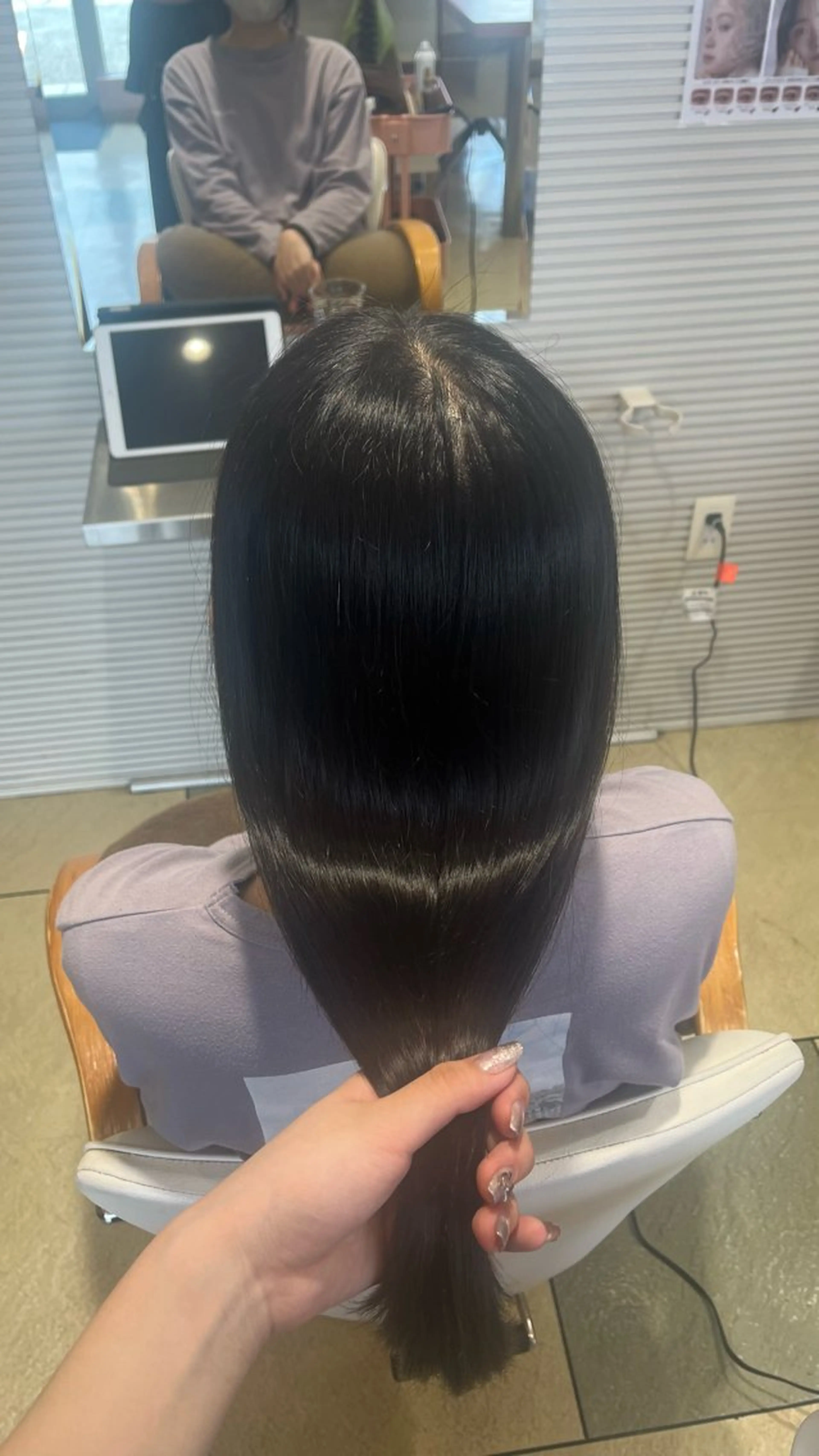 ロング カラー 黒髪 ブルーカラー ブルーブラック ヘアカラー ベージュカラー⌇﻿ くびれヘア.𐙚心音のヘアスタイル
