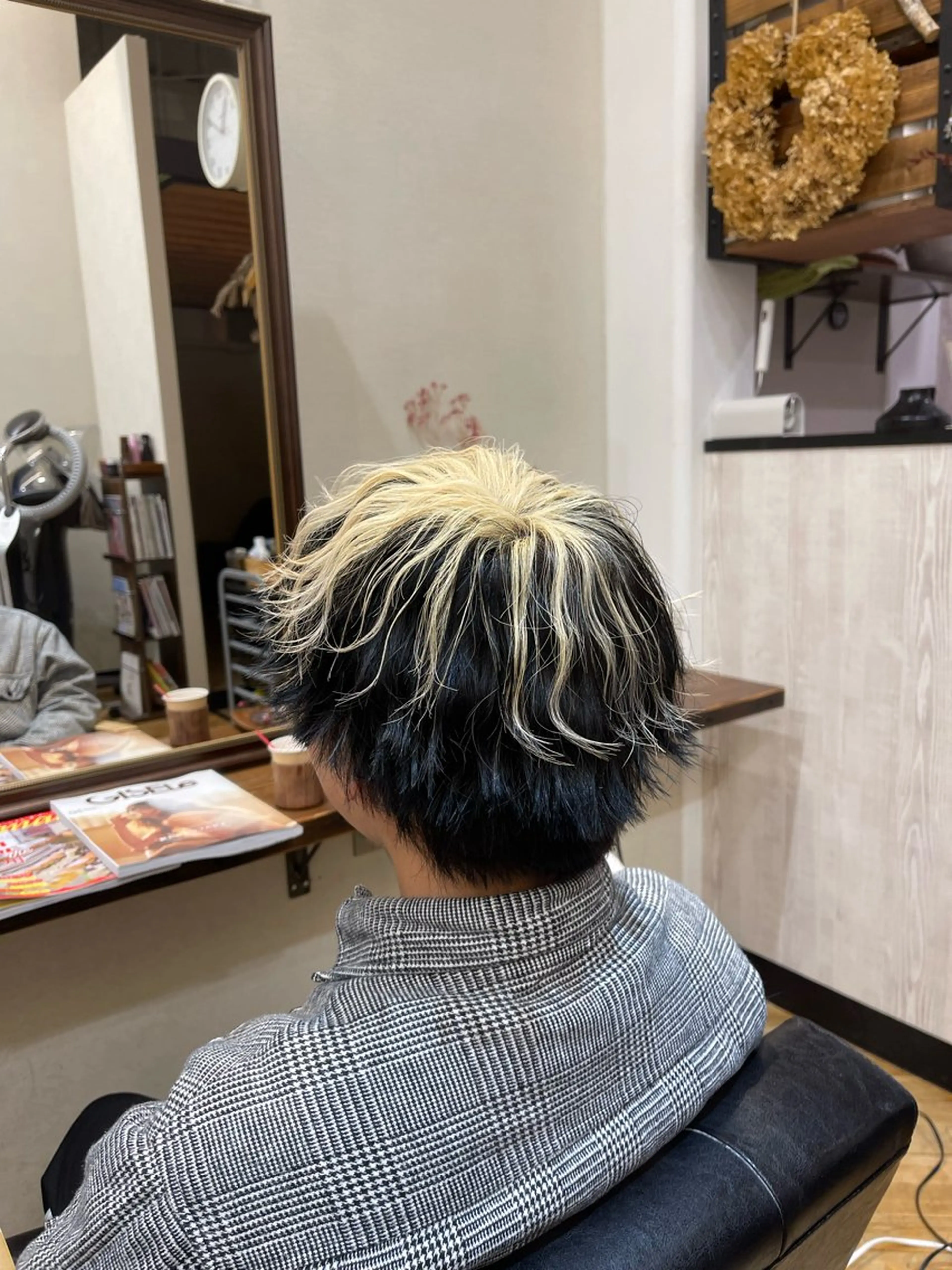 ショート ヘアカラー Rolen.所属・佐藤 海璃のヘアスタイル