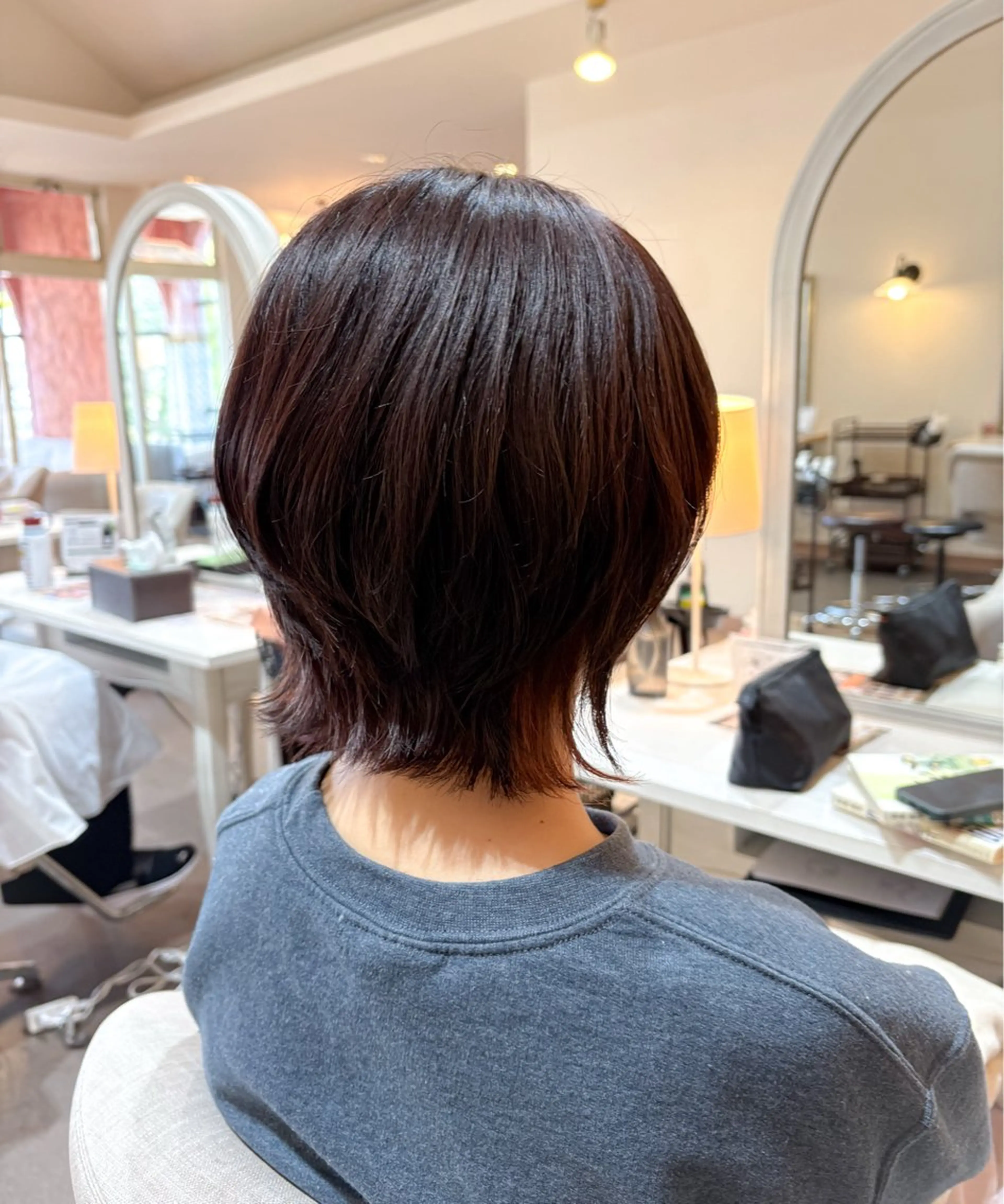 ショート ショートヘア ウルフカット カット ヘアカラー トリートメント 石平 暖のヘアスタイル