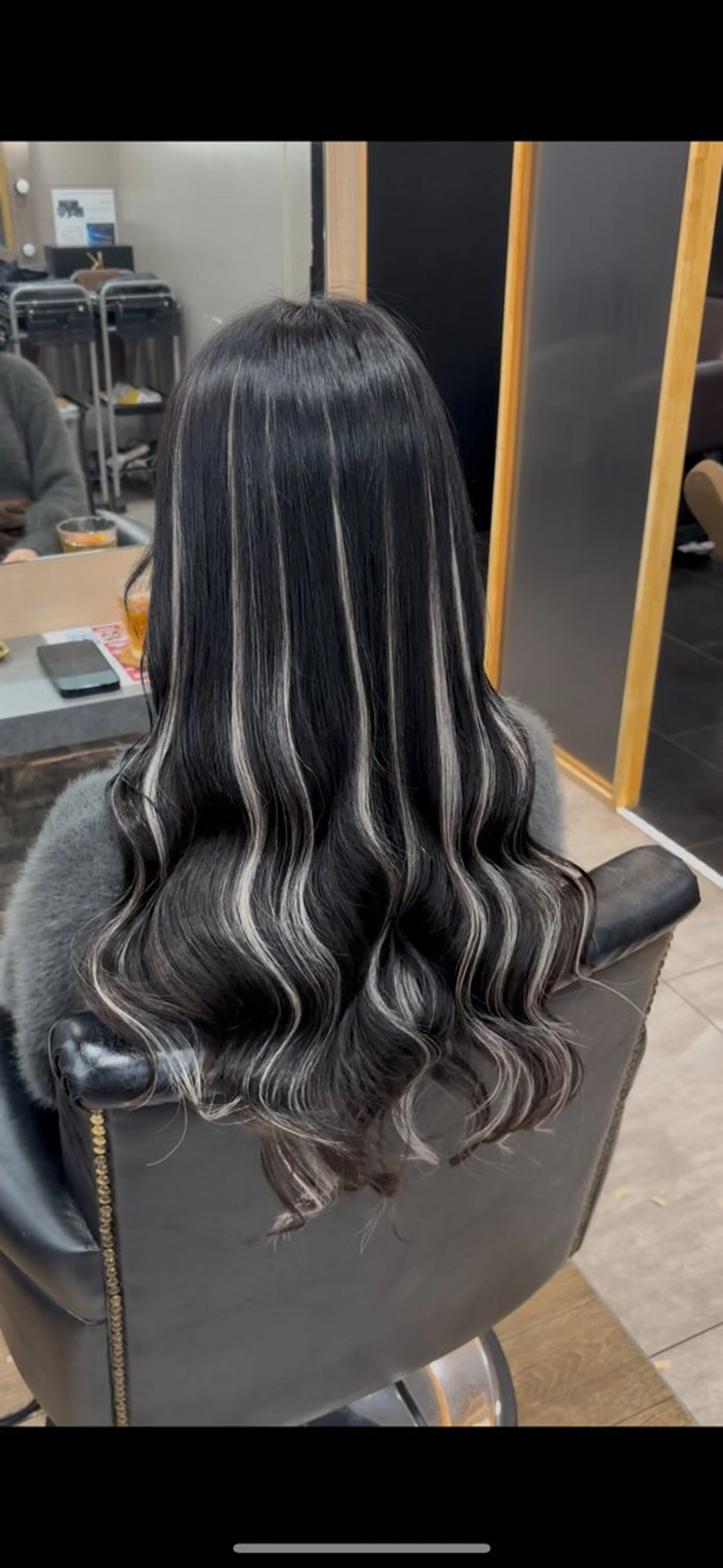 ロング カラー ブリーチ 透明感カラー デザインカラー ハイライトカラー エクステ ヘアカラー エクステ 横浜/エクステ特化× 艶カラー/あいかのヘアスタイル