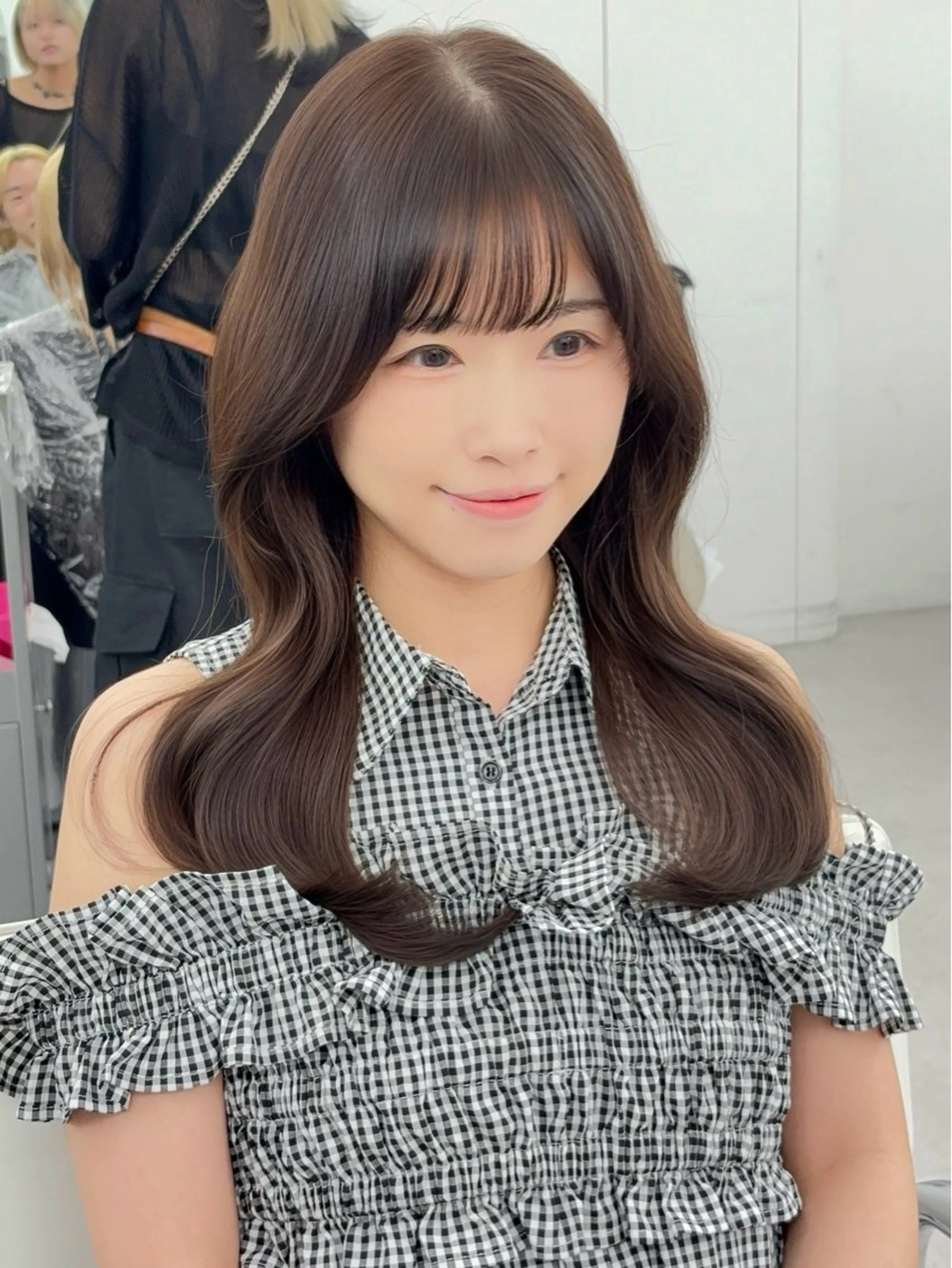 ロング カラー 透明感カラー グレージュ レイヤーカット カット ヘアカラー トリートメント 韓国ヘア/レイヤー/ 顔まわり足立遥奈のヘアスタイル