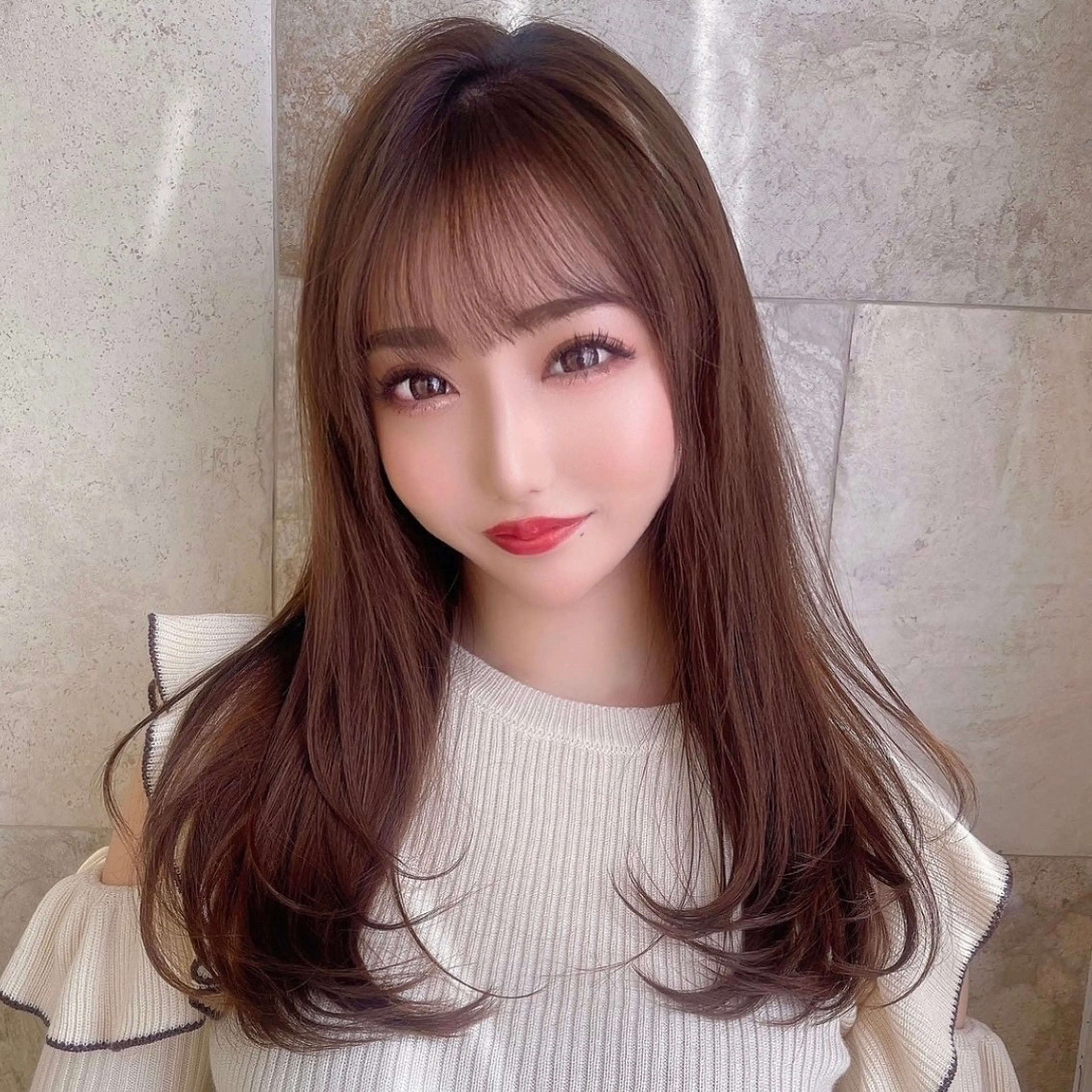 ロング カラー 酒井 里穂のヘアスタイル