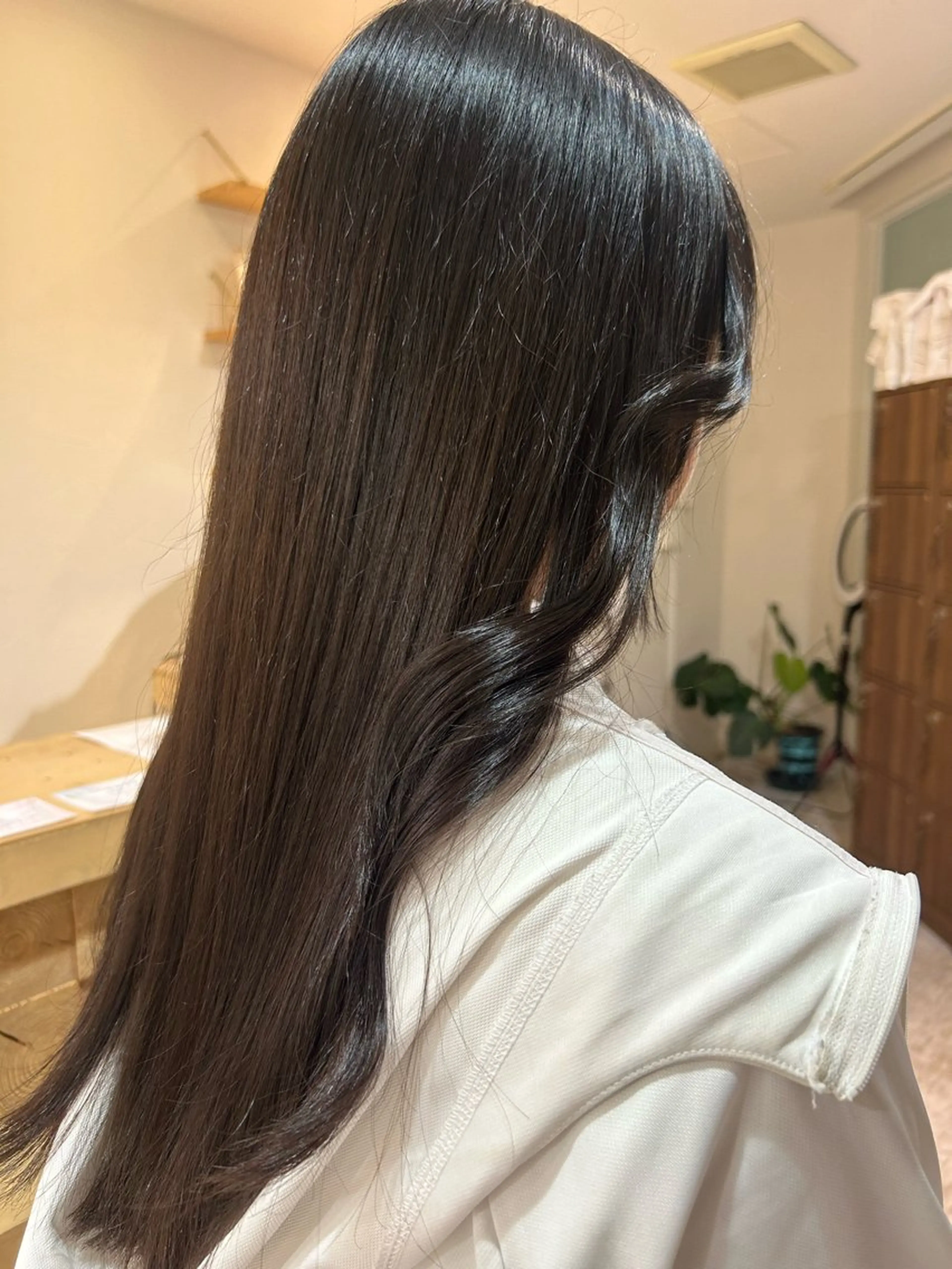 ロング 顔周りカット 韓国風ヘア Legohair富田林店所属・前田 瞳のヘアスタイル