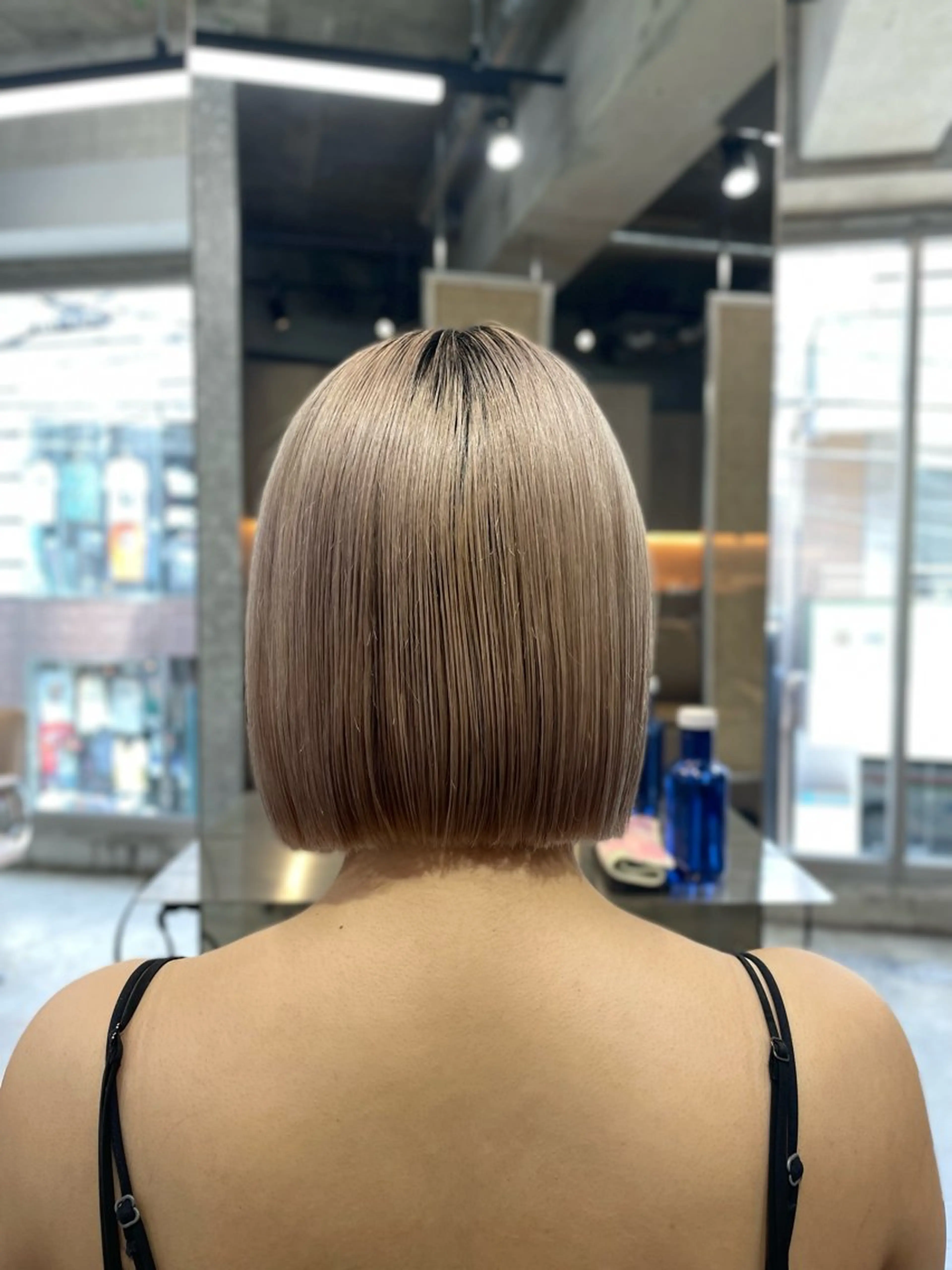 ショート ボブ cinq所属・ハイライトカラー ❤︎hirokoのヘアスタイル