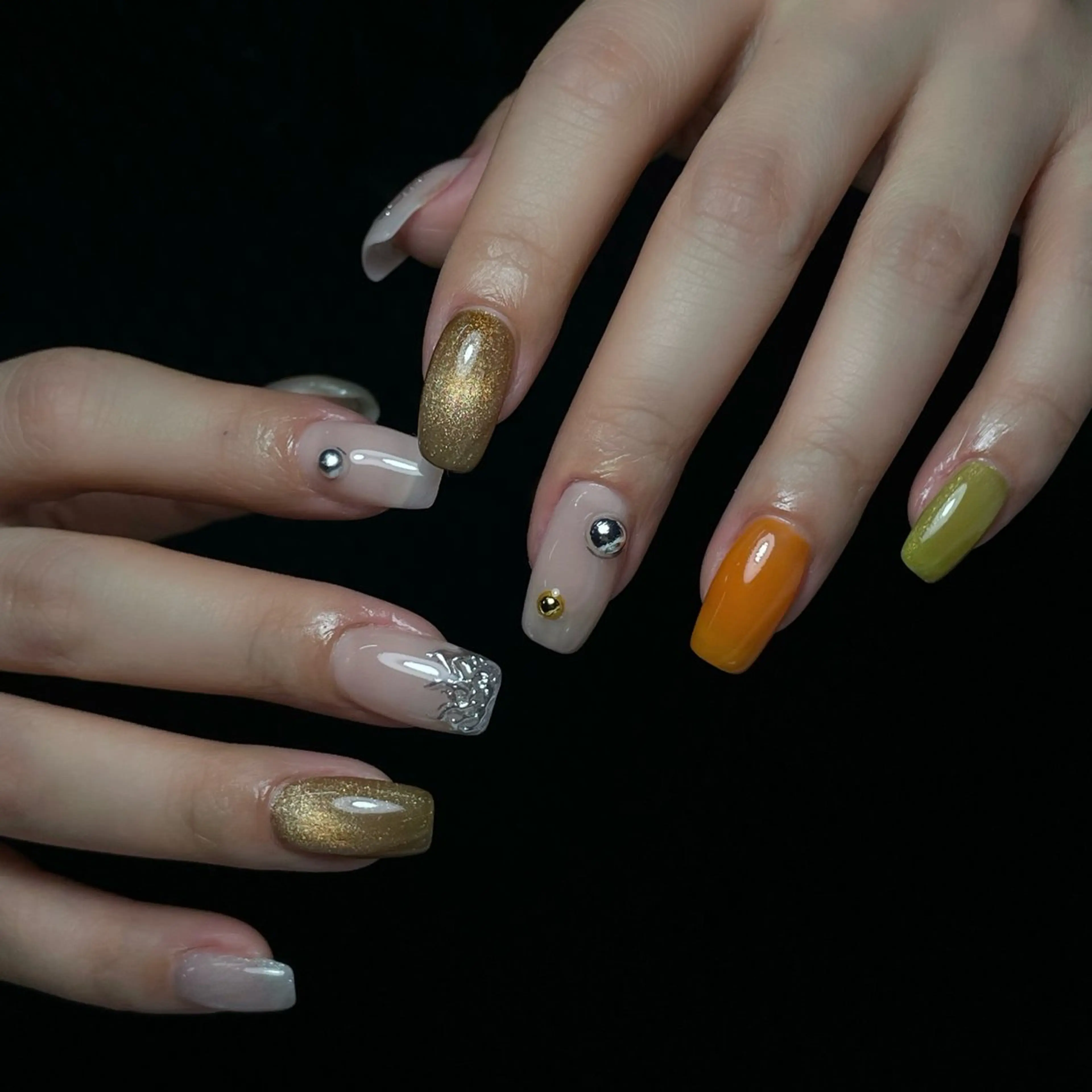 ネイル ハンドネイル SoLuna 【ソルナ】のネイルデザイン