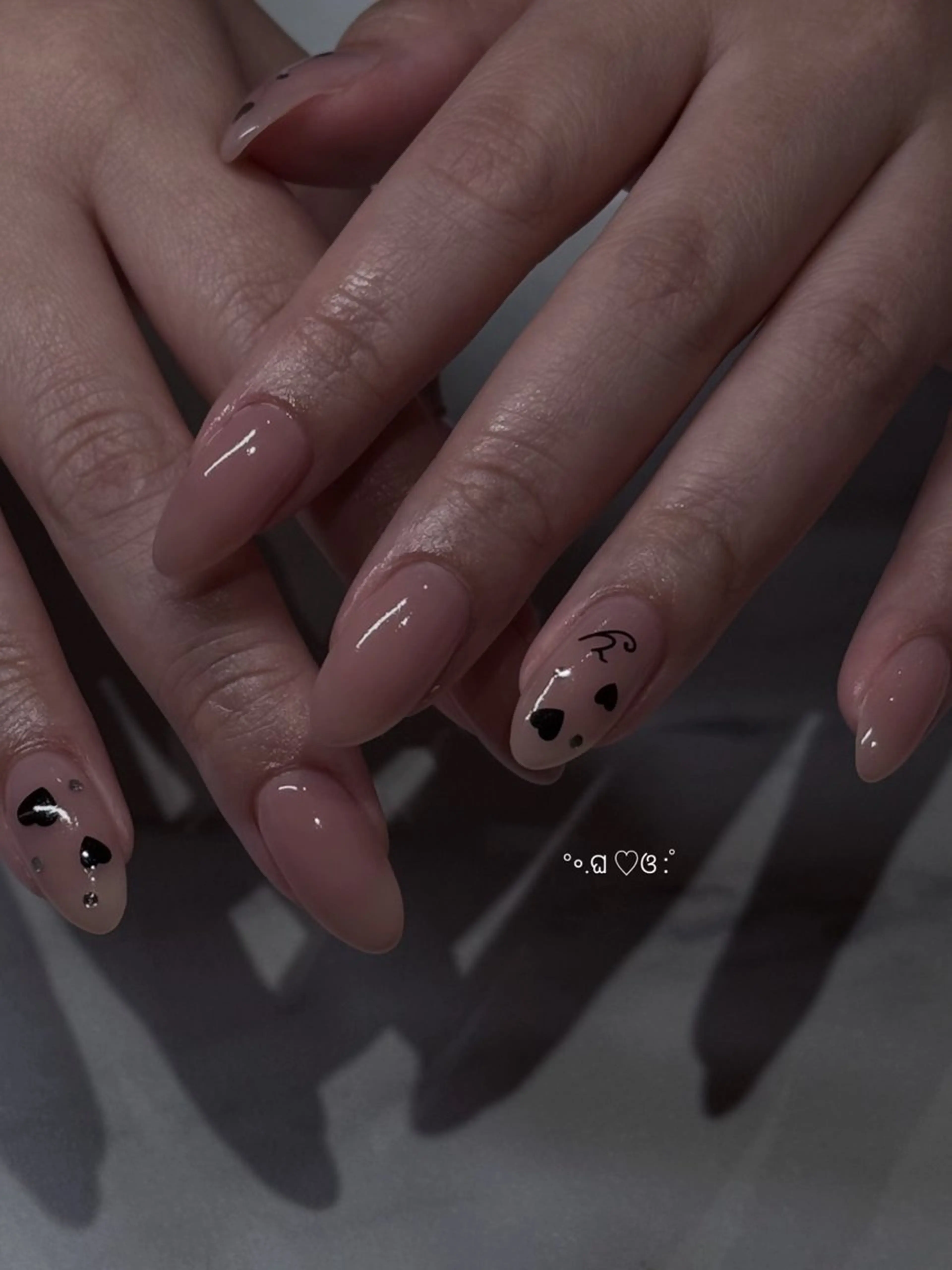 ネイル mikoto 🎀 韓国ネイルのネイルデザイン