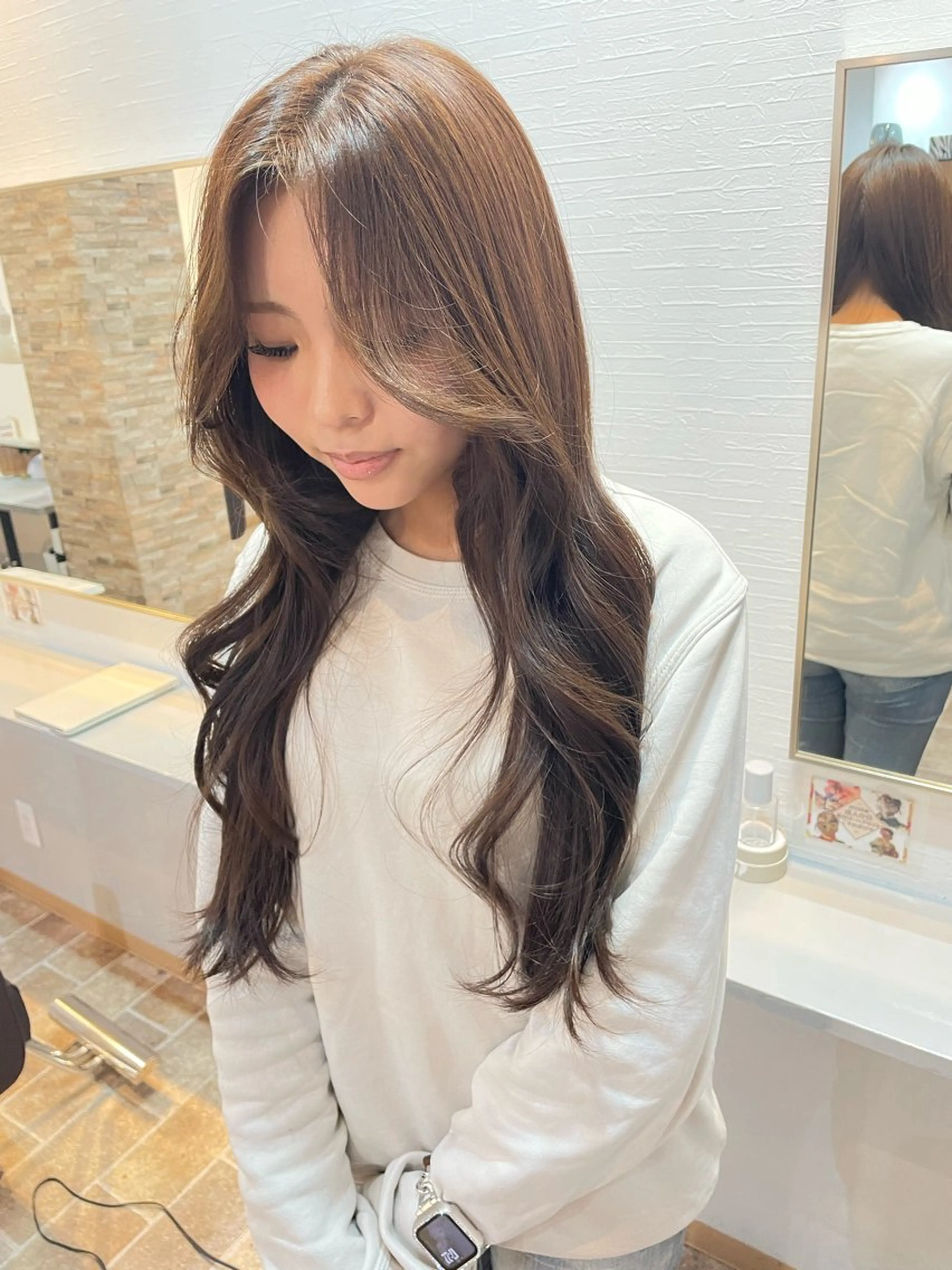 ロング カラー ベージュカラー ヘーゼル ヘアカラー トリートメント Ammi hair所属・YUI/ ブリーチカラー🌷のヘアスタイル