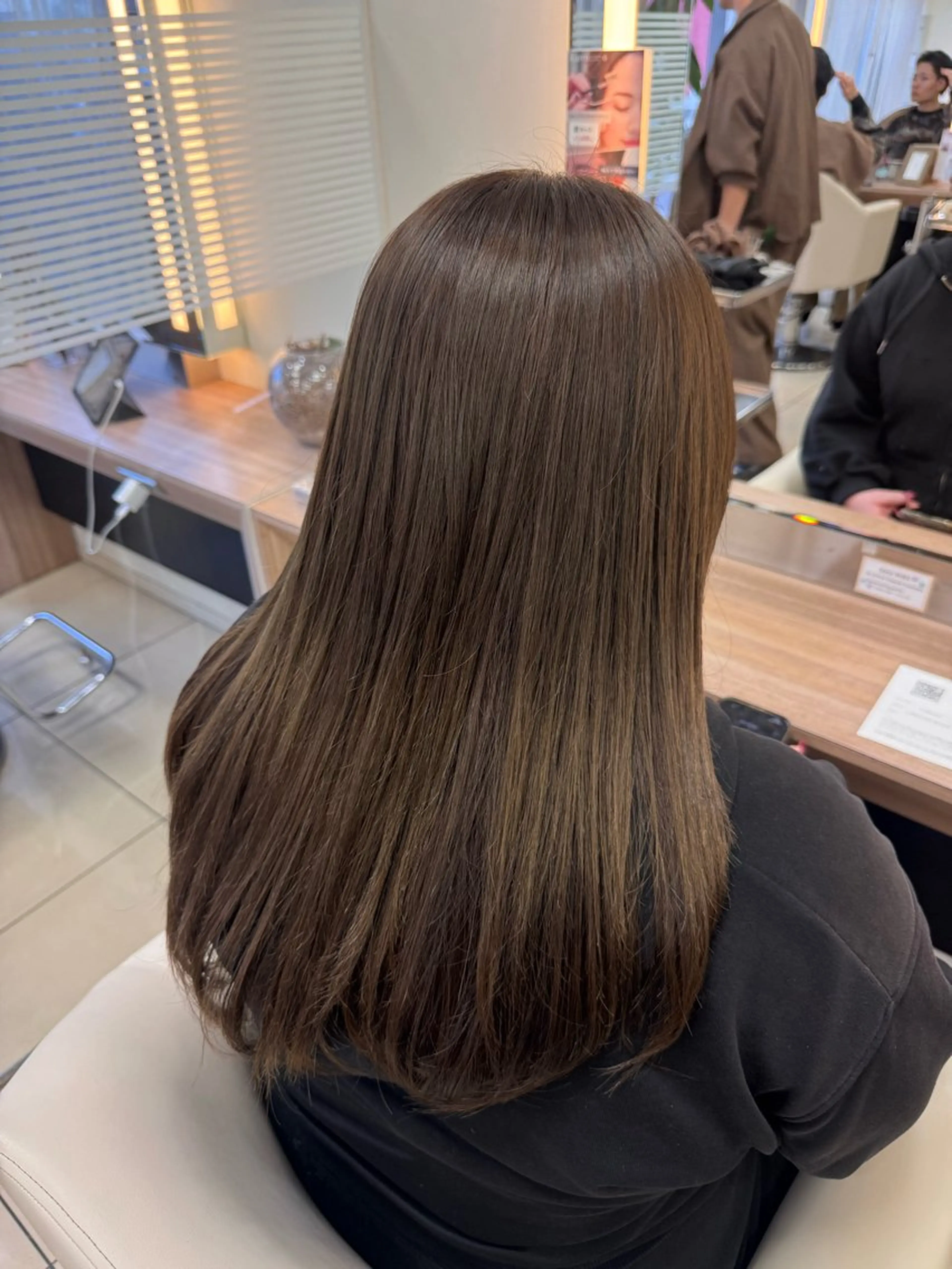 ロング ダブルカラーベージュ カラー/tuburaのヘアスタイル